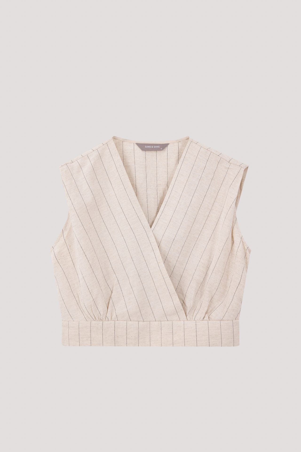 color:BEIGE