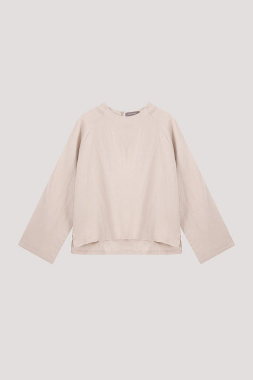 color:BEIGE