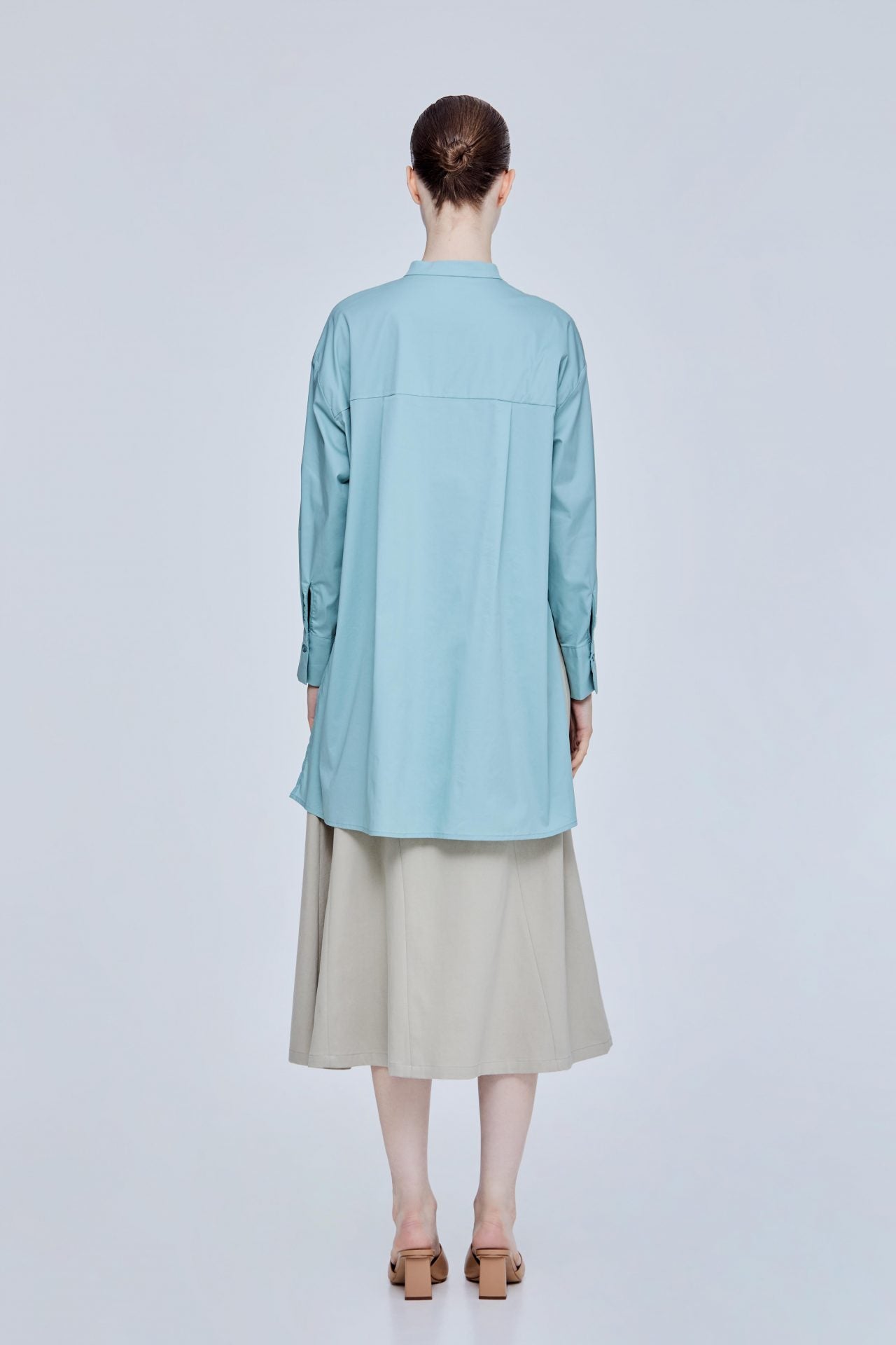color:AQUA BLUE