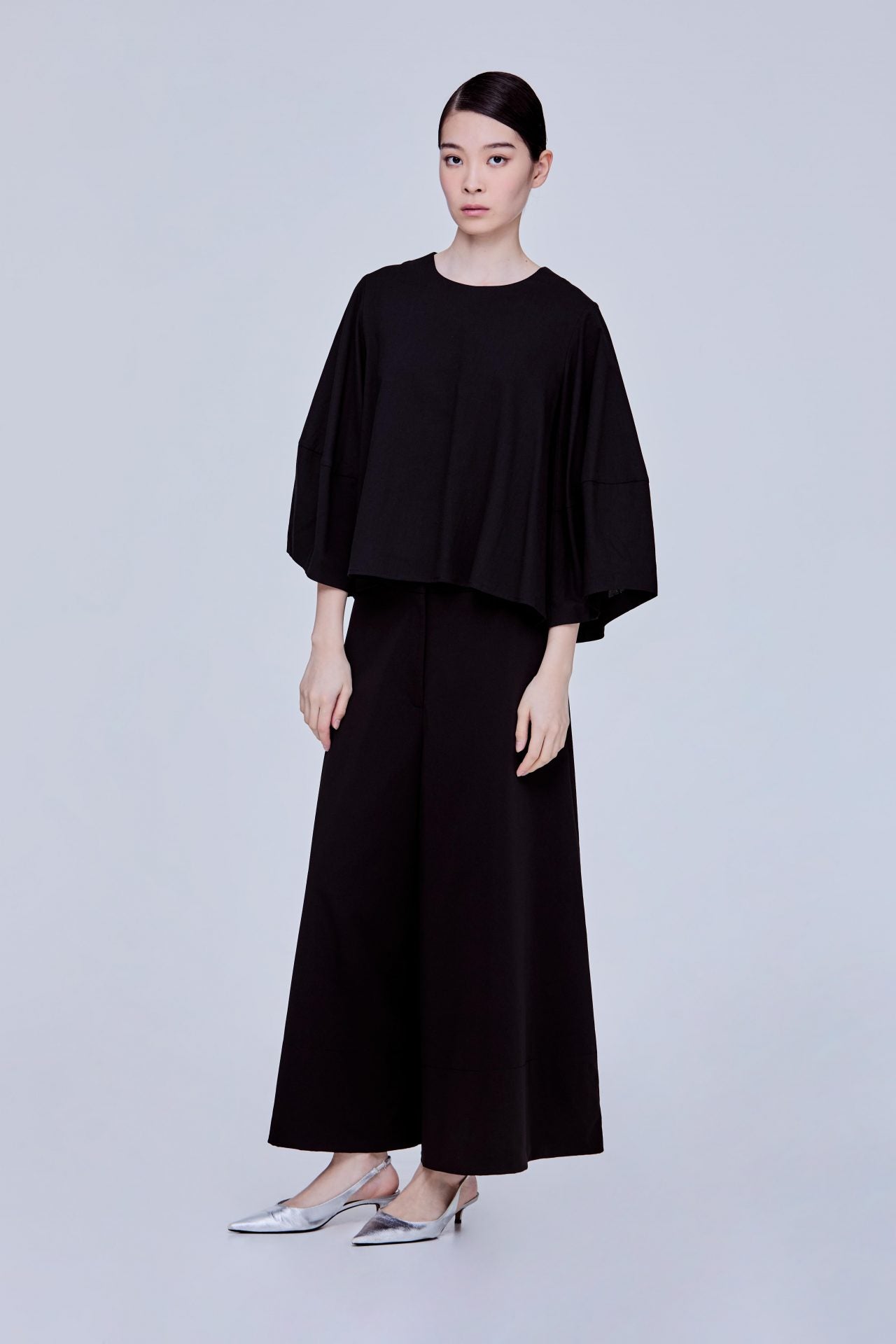 color:NOIR