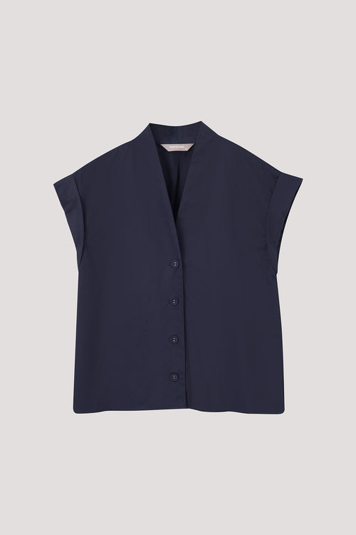 color:NAVY