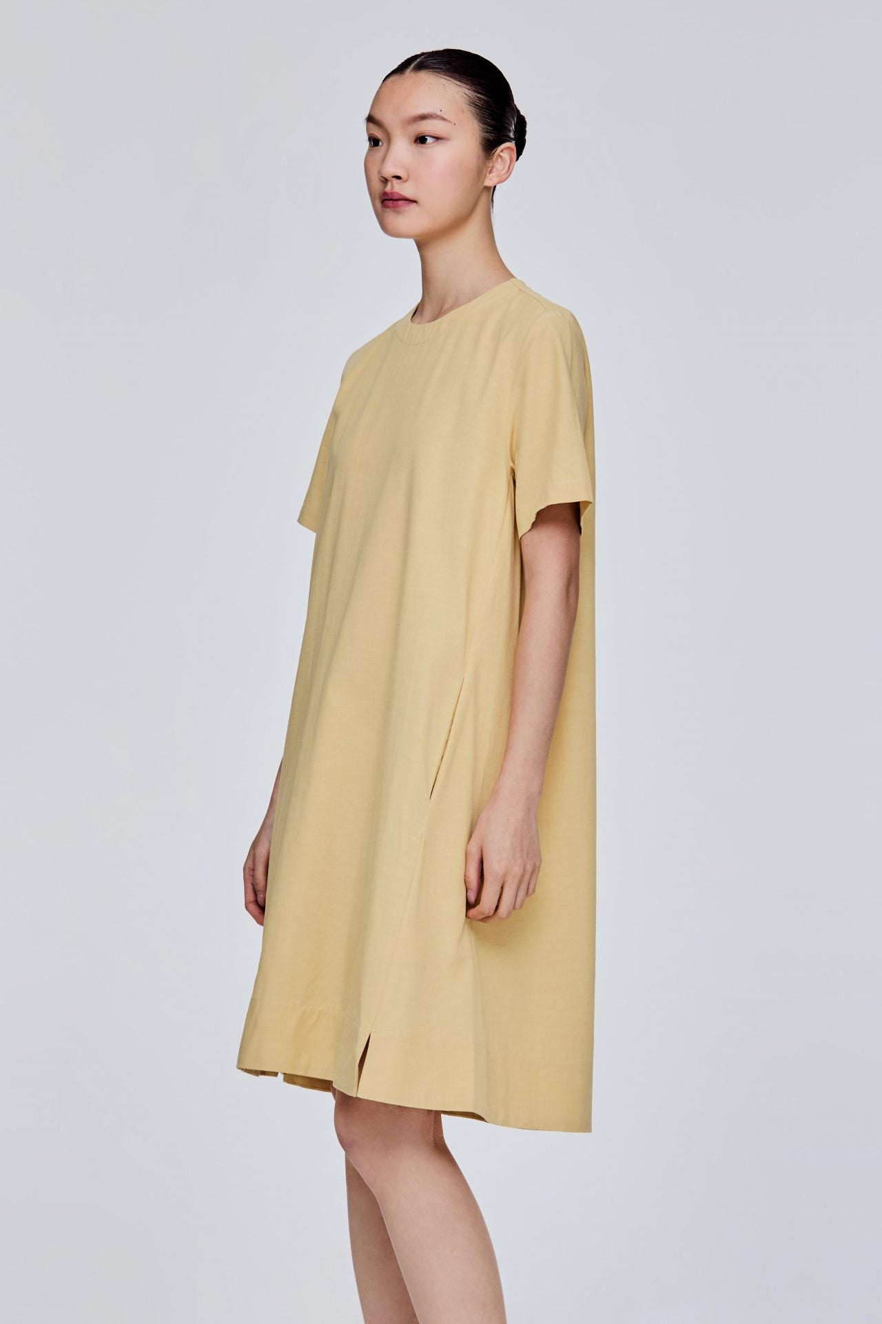 color:MELLOW