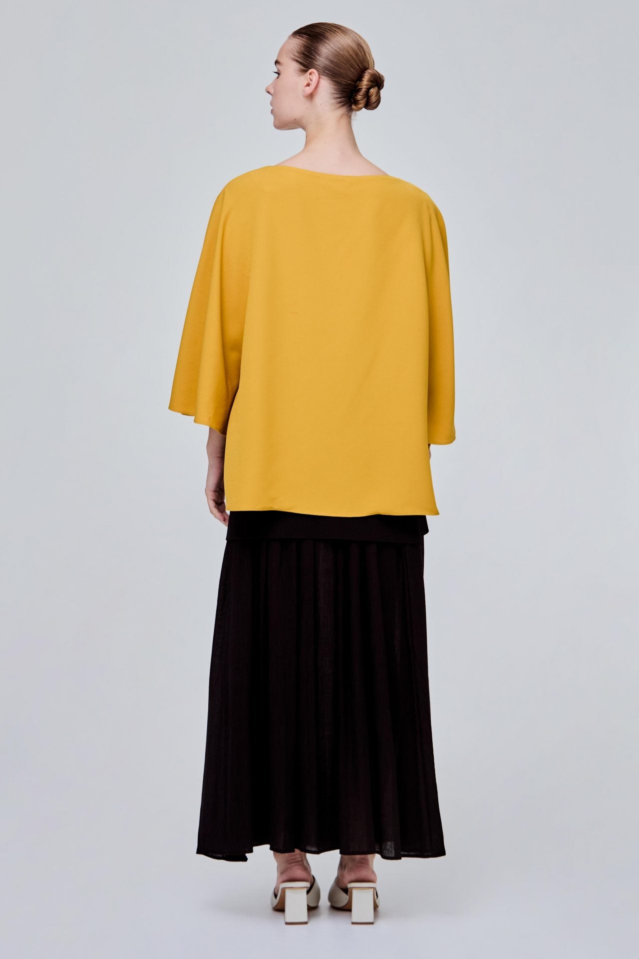 color:MARIGOLD