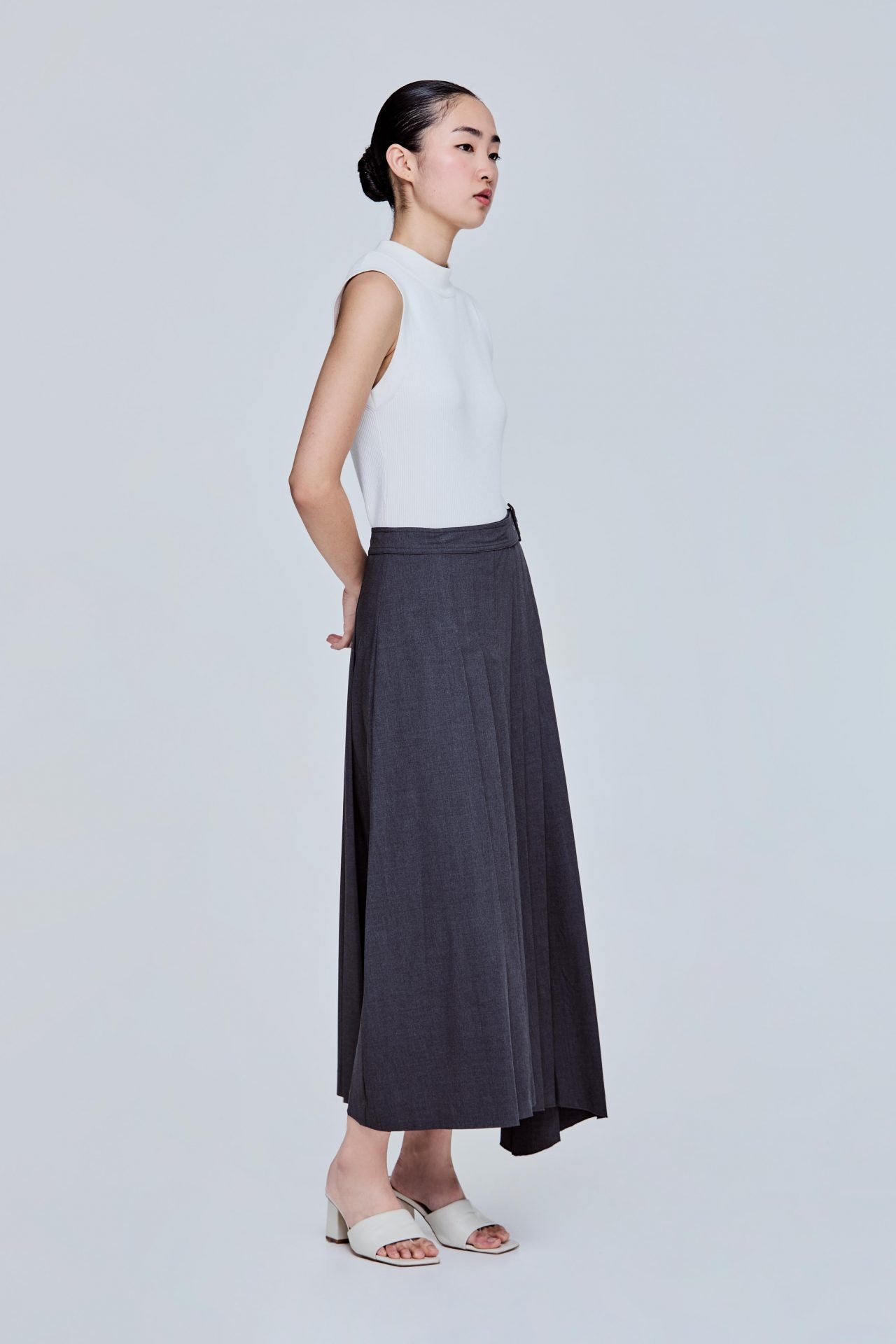 color:HUE GREY