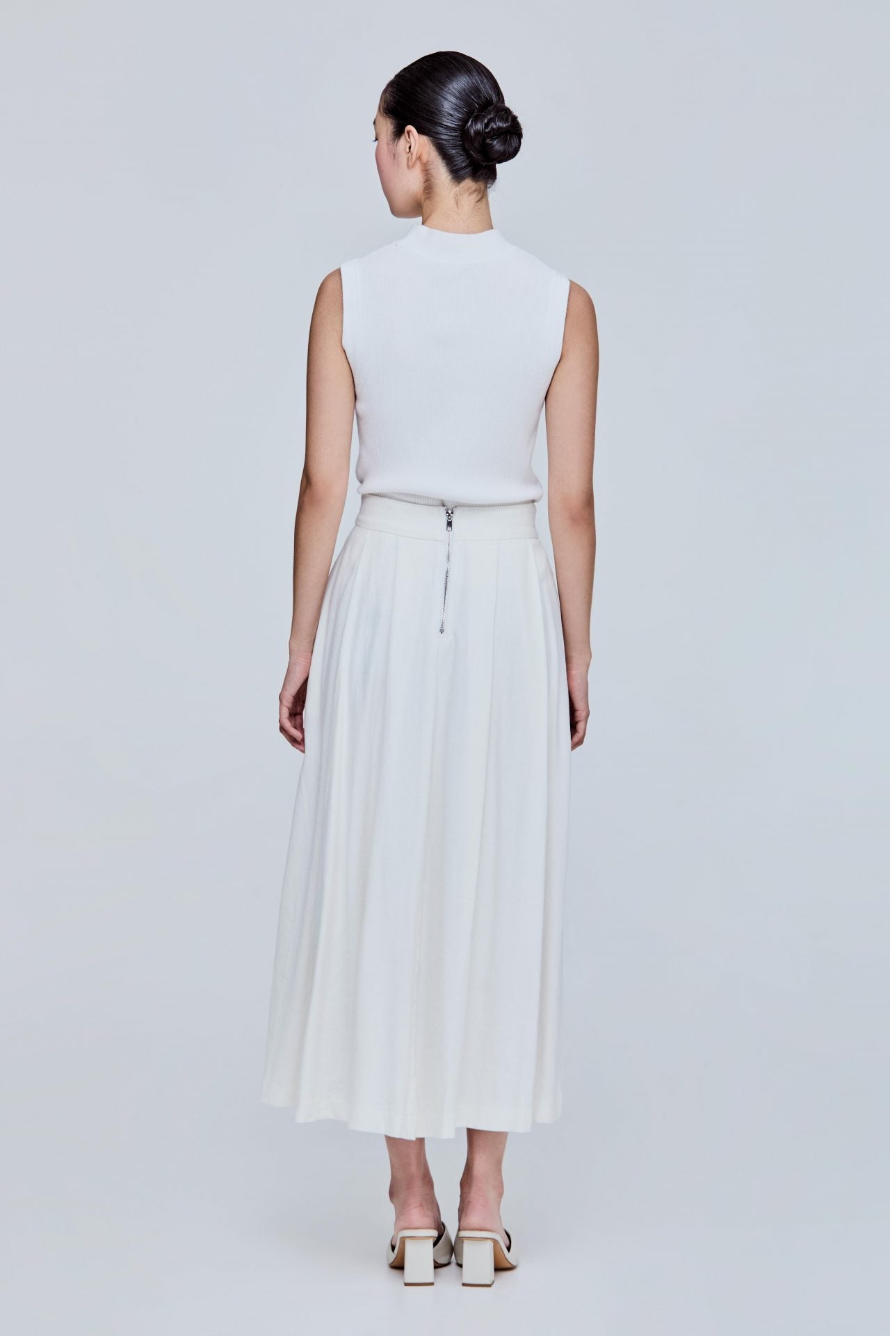 color:IVORY 3