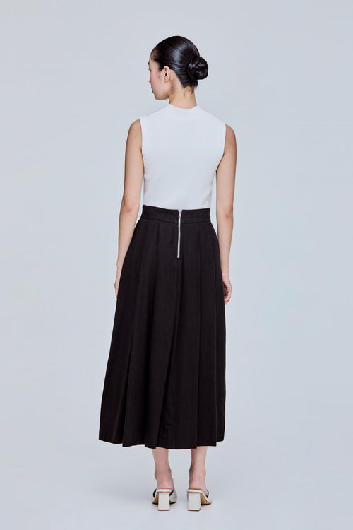 color:NOIR