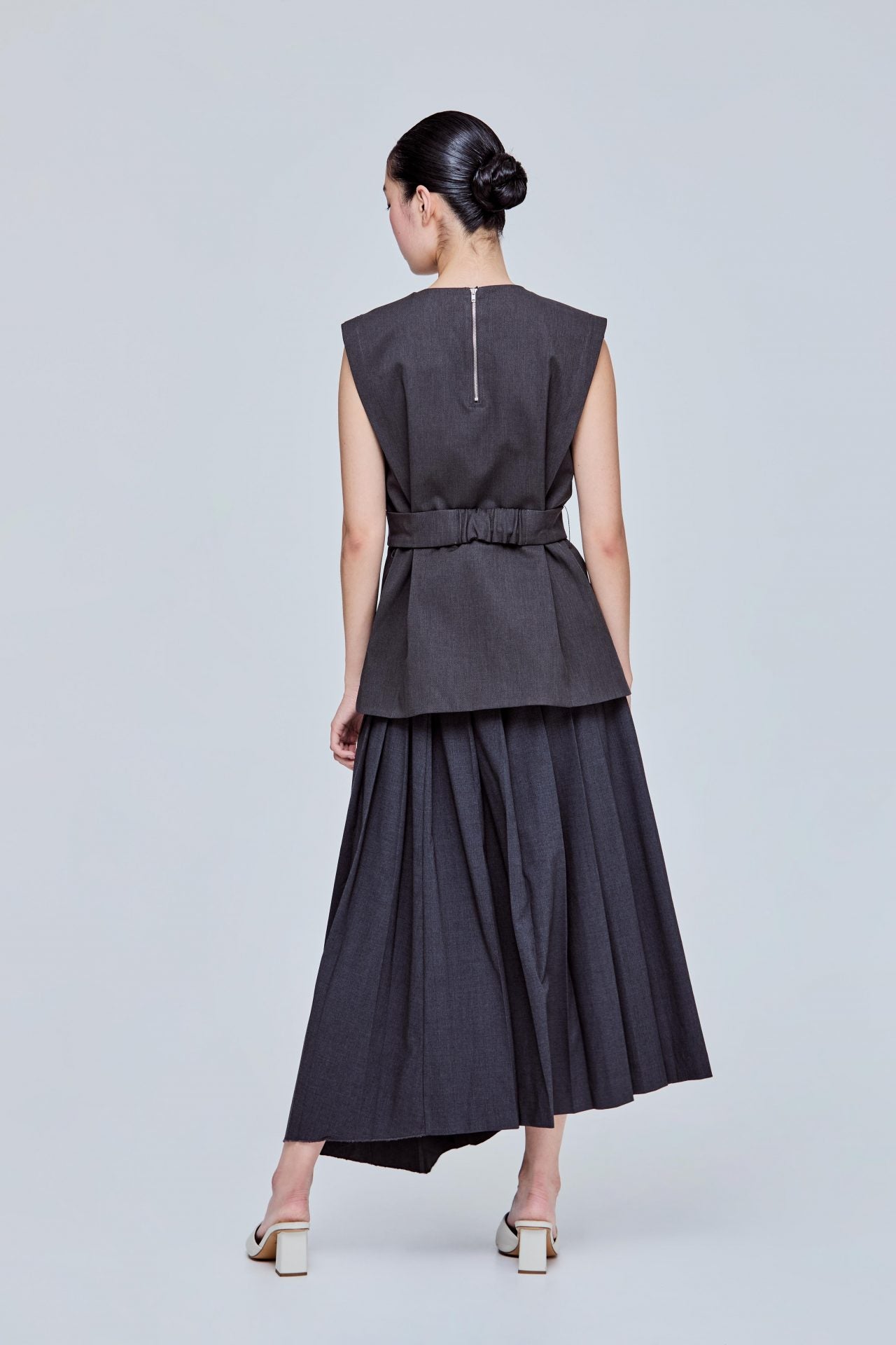 color:HUE GREY