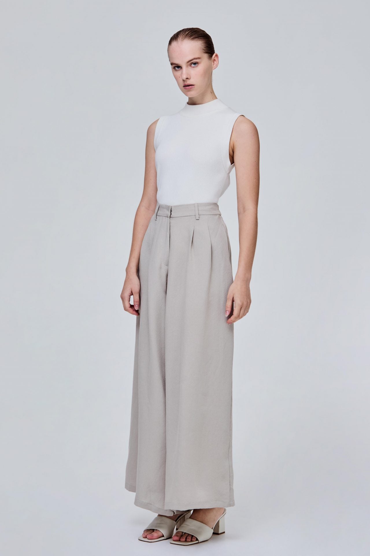 color:TAUPE