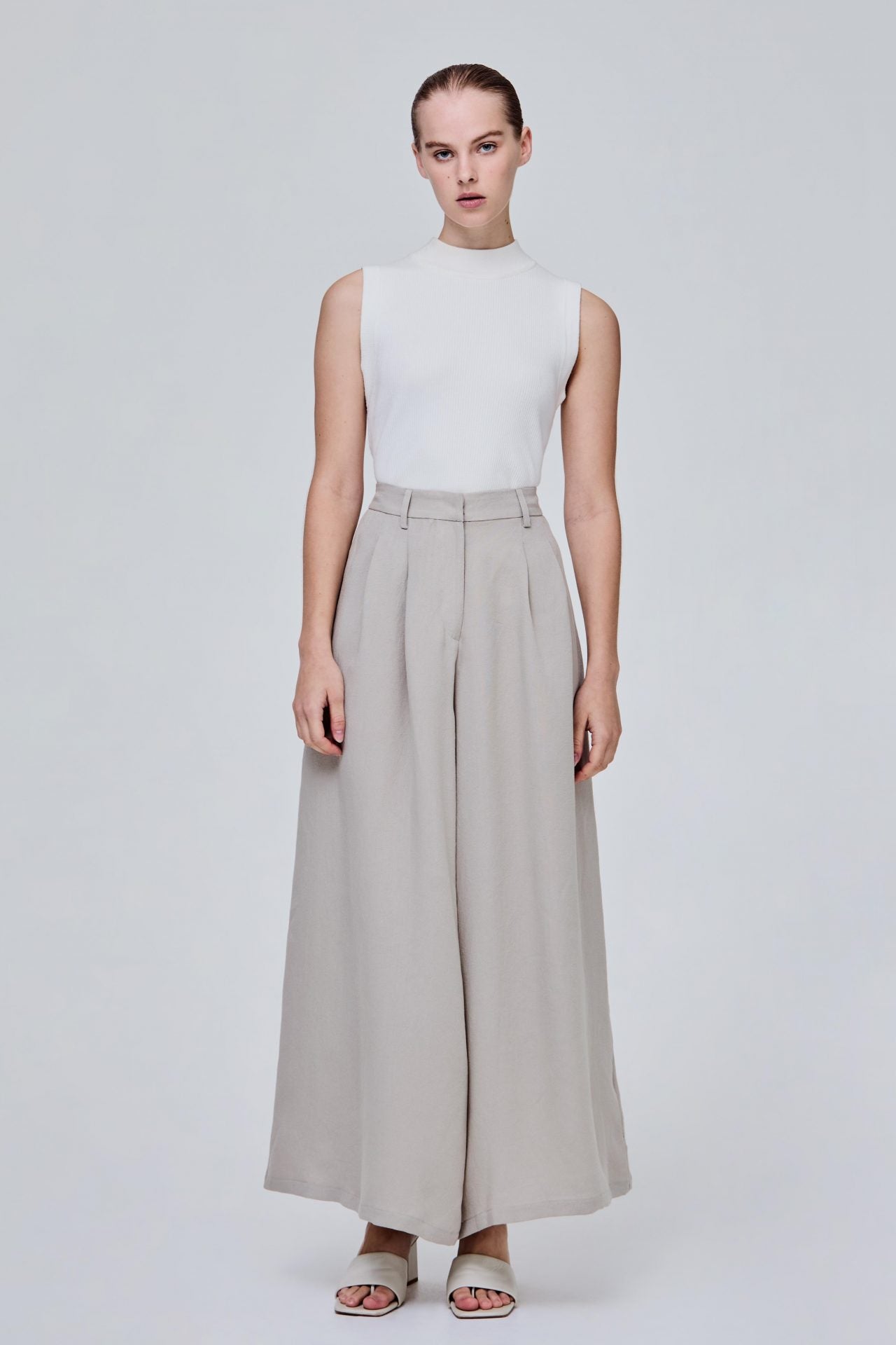 color:TAUPE