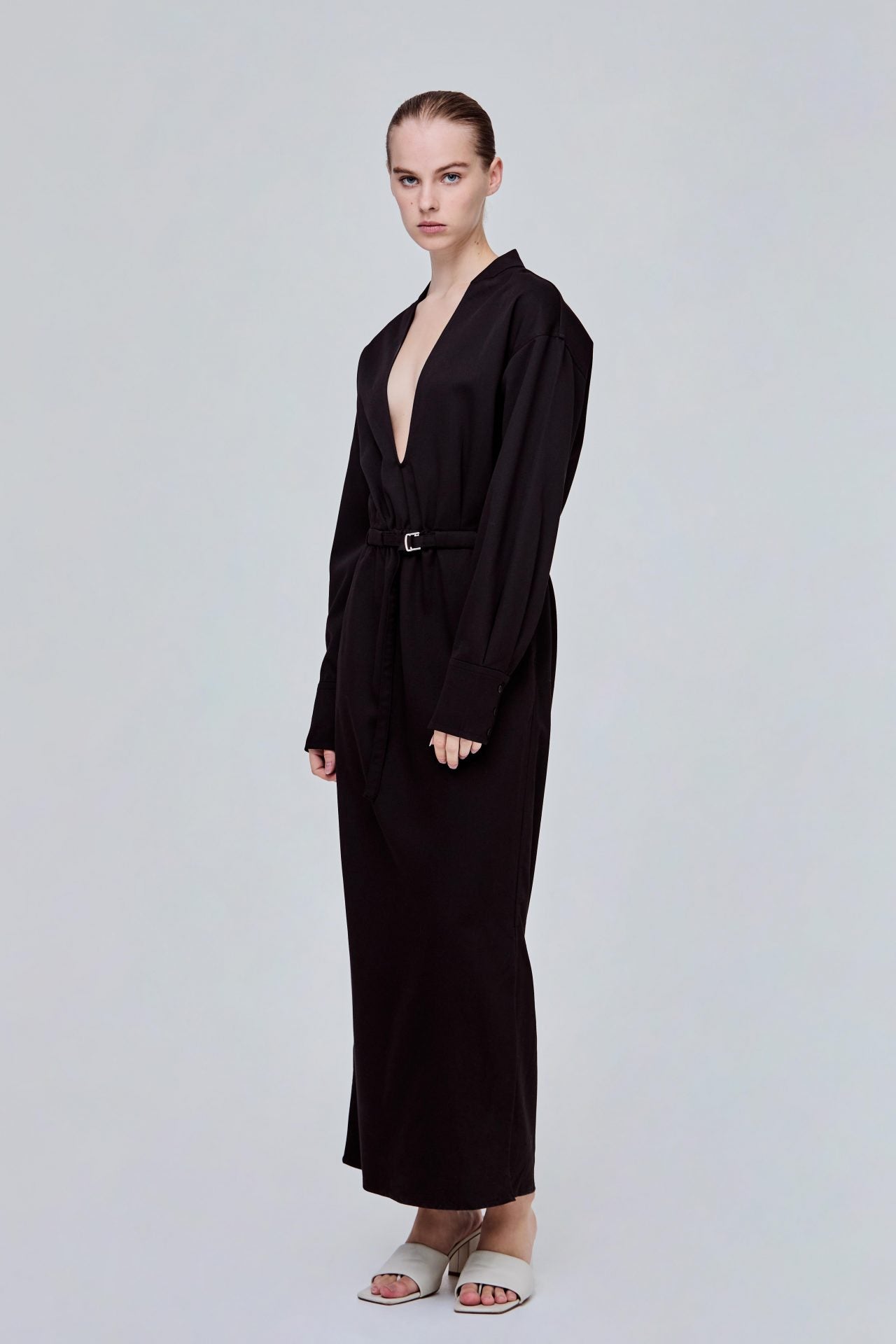 color:NOIR