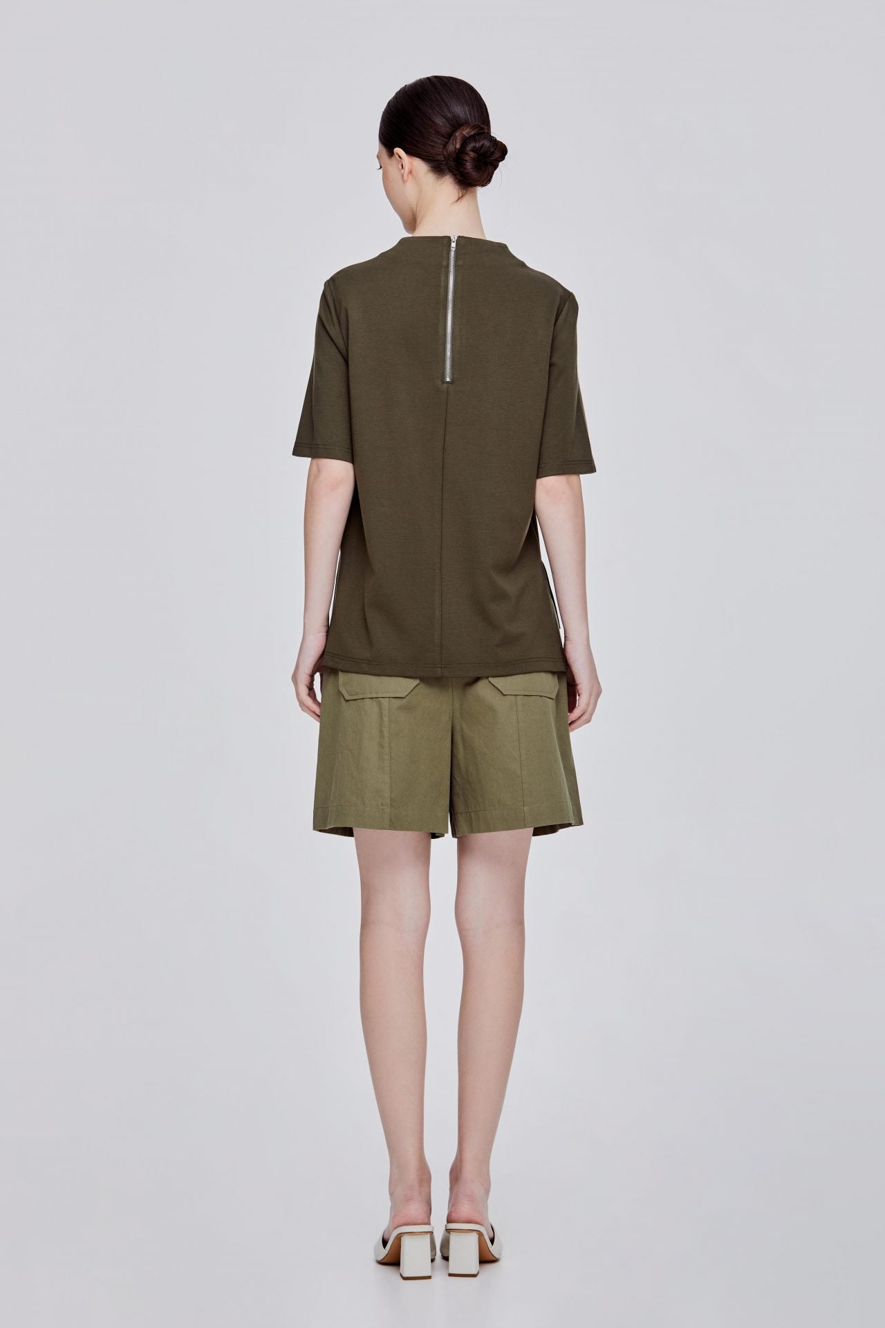 color:KHAKI GREEN