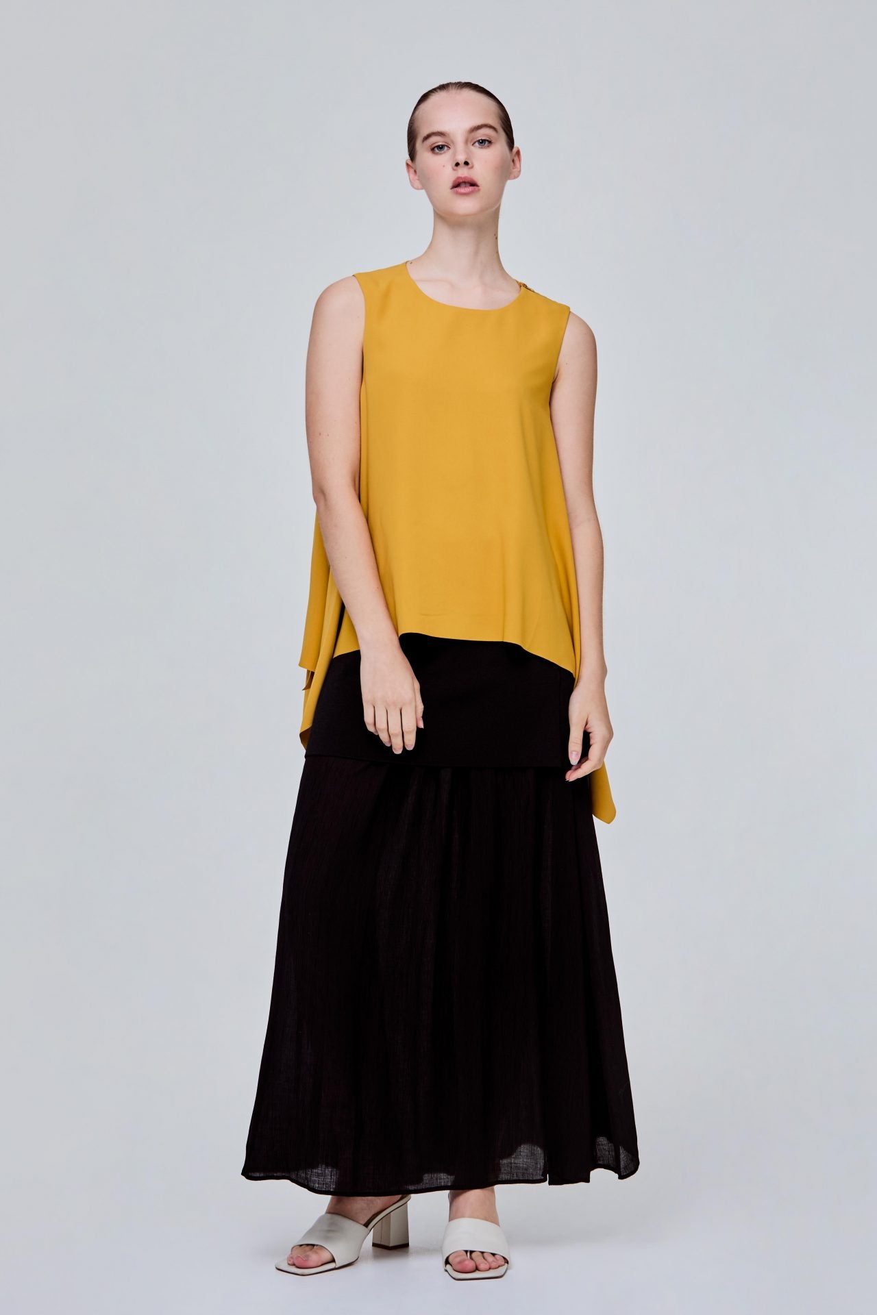 color:MARIGOLD