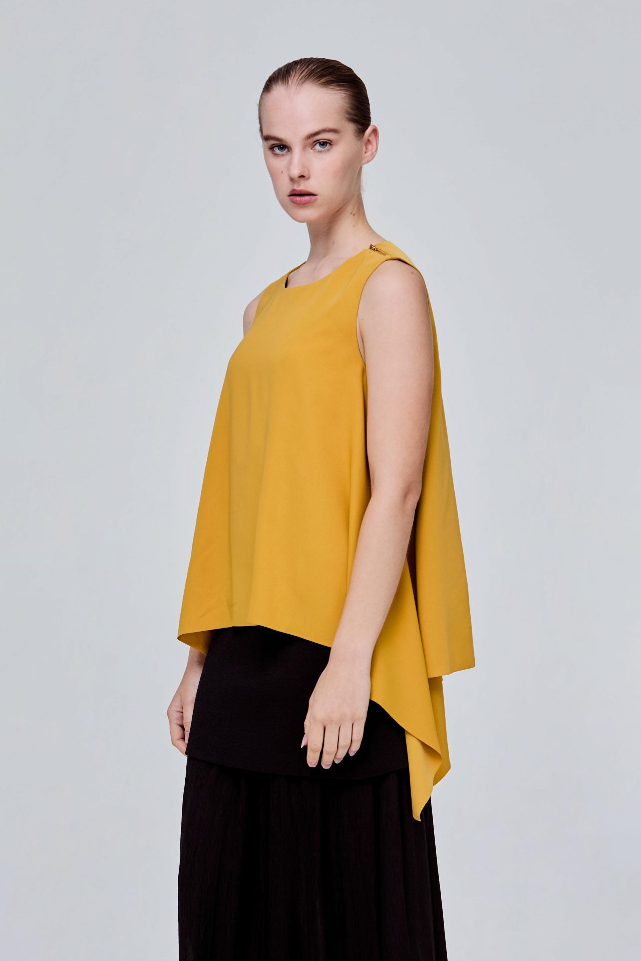 color:MARIGOLD