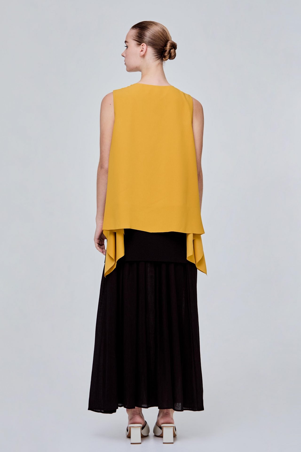 color:MARIGOLD