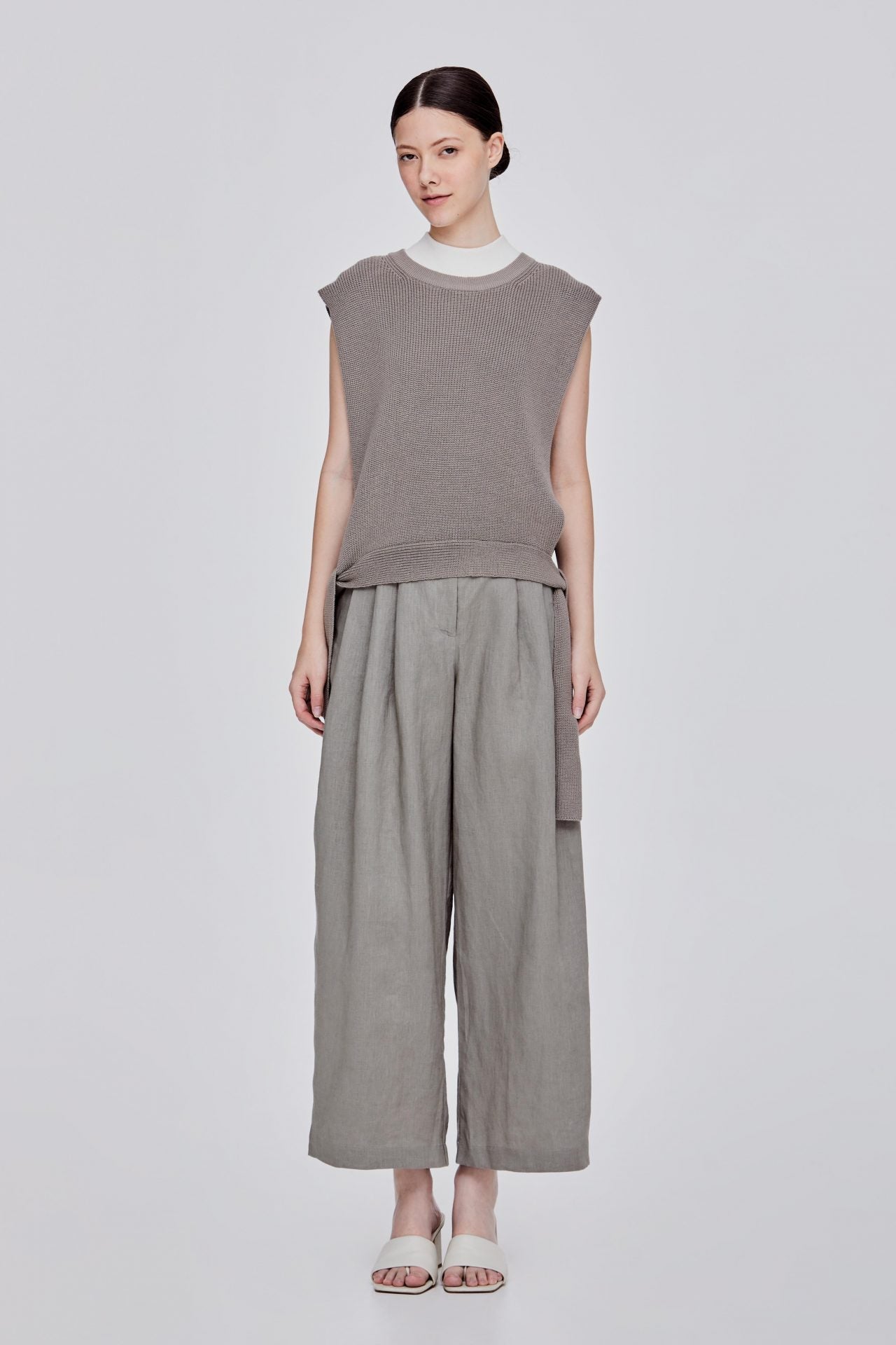 color:GREY 1