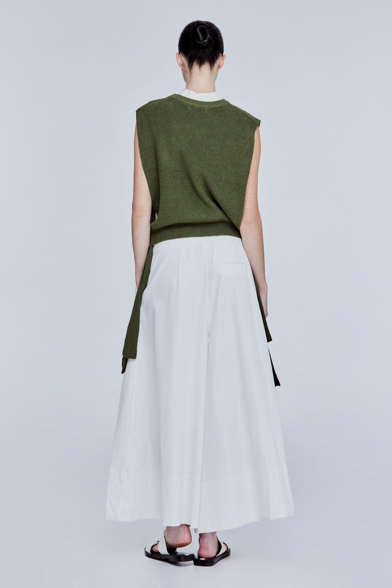 color:MOSS