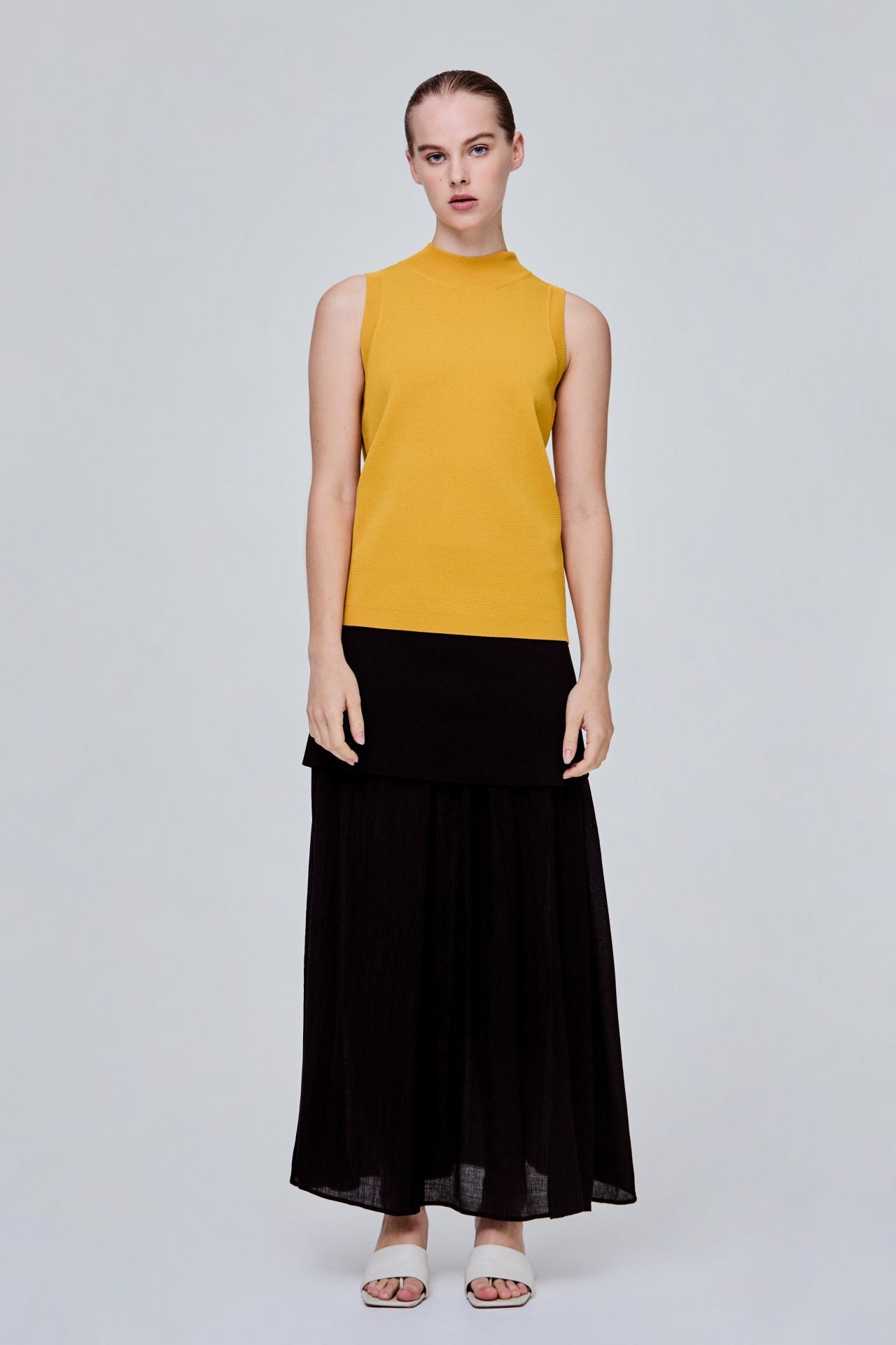 color:MARIGOLD