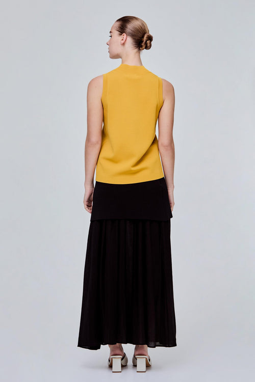 color:MARIGOLD