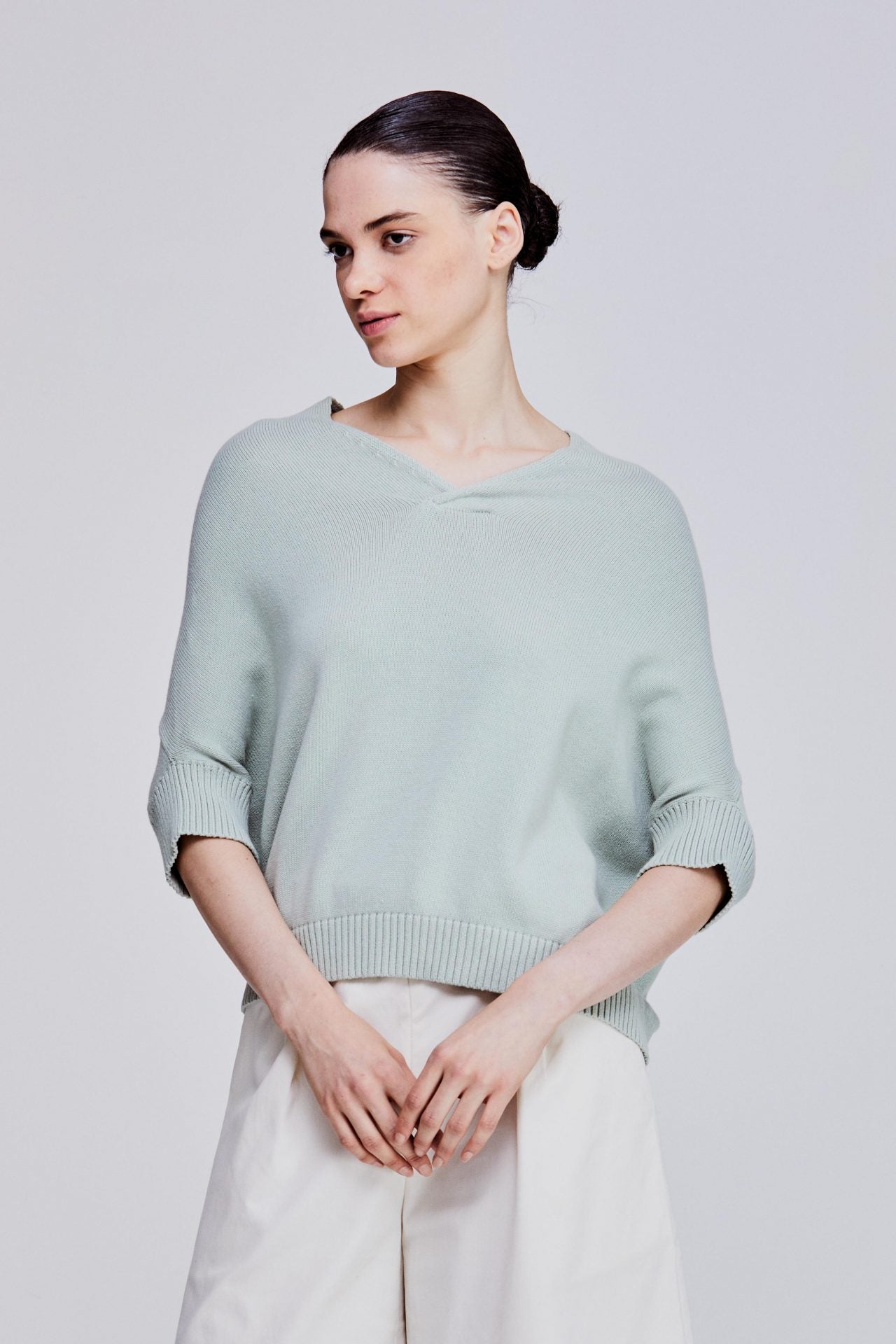 color:MINT