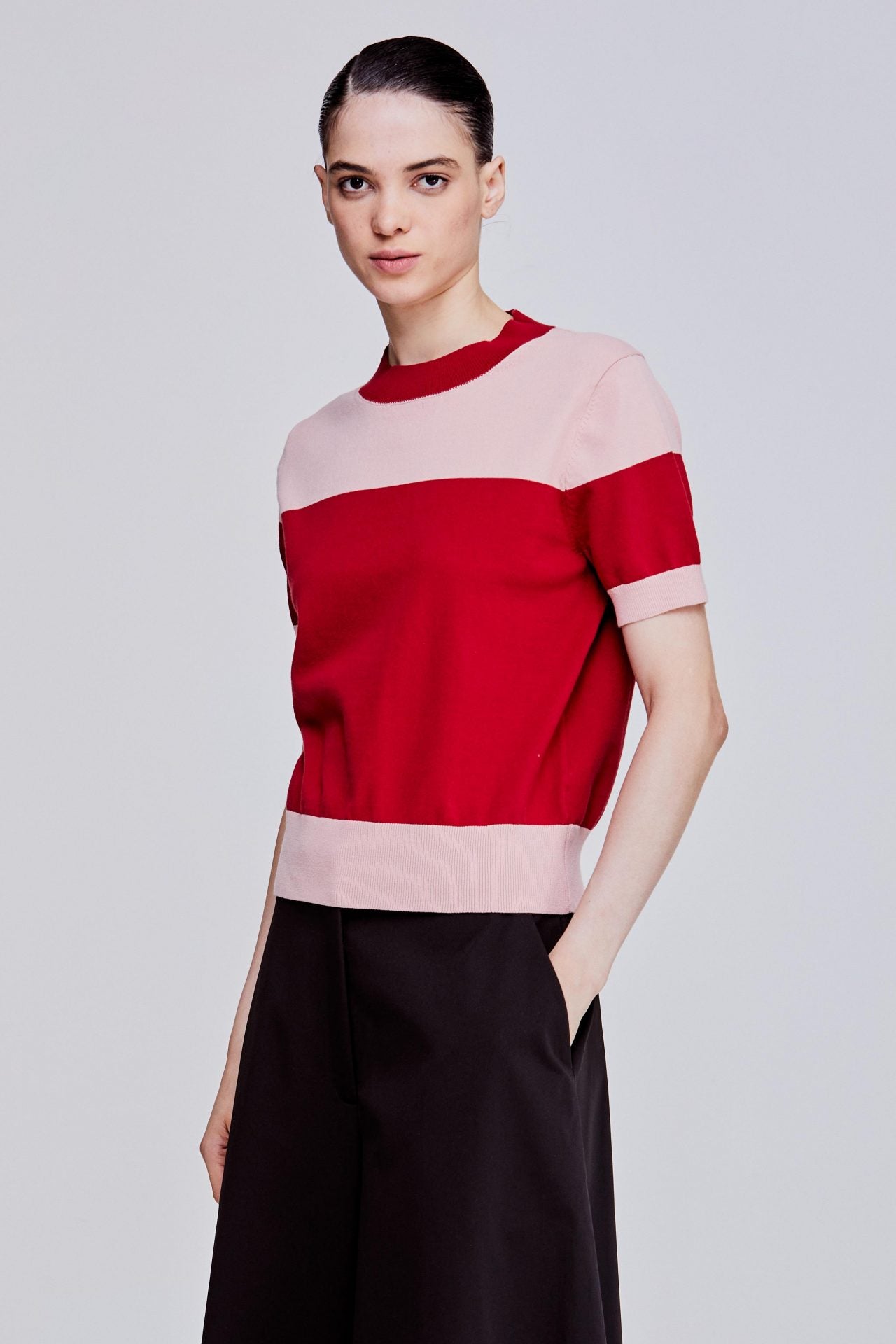 color:CRIMSON 2