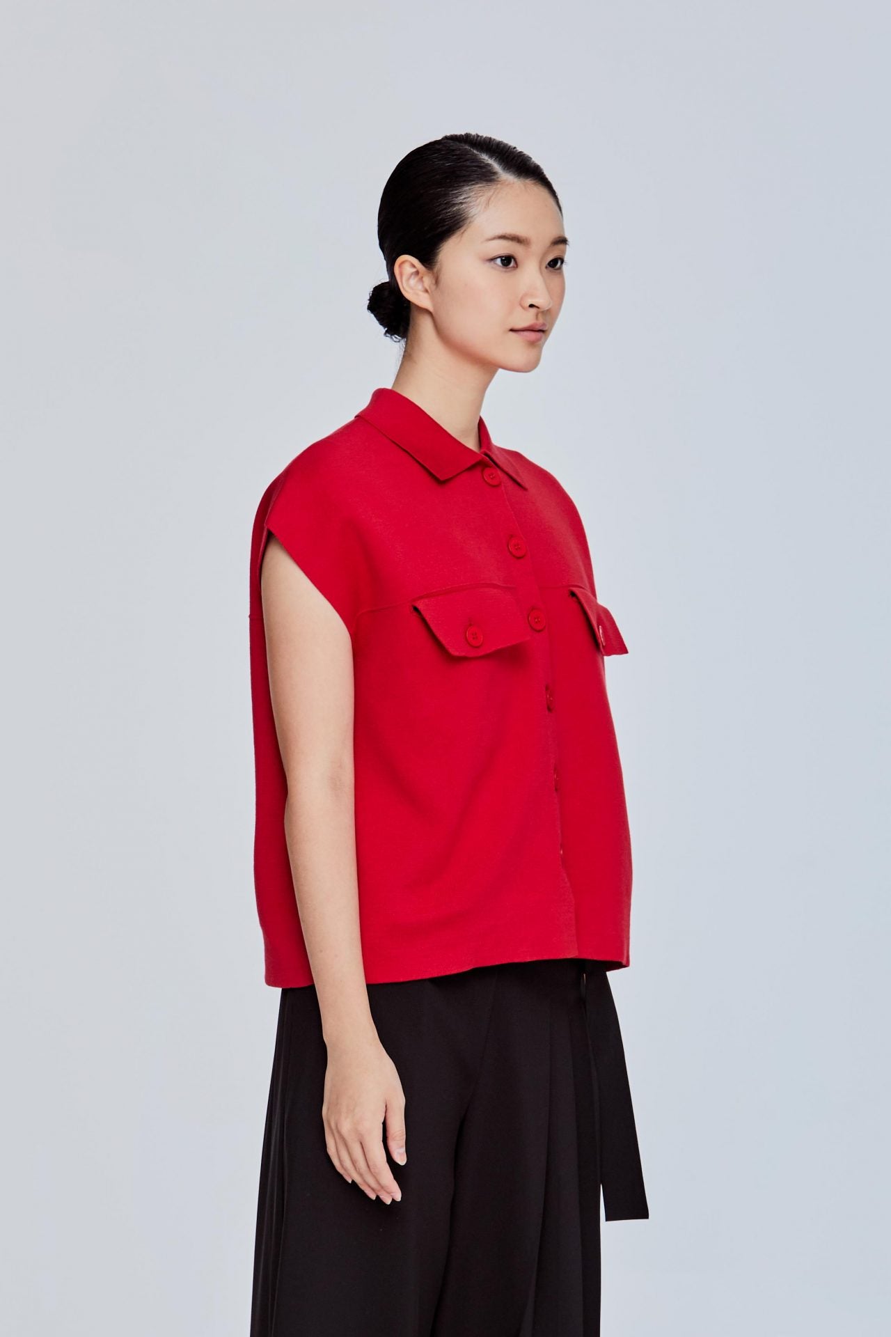 color:RED