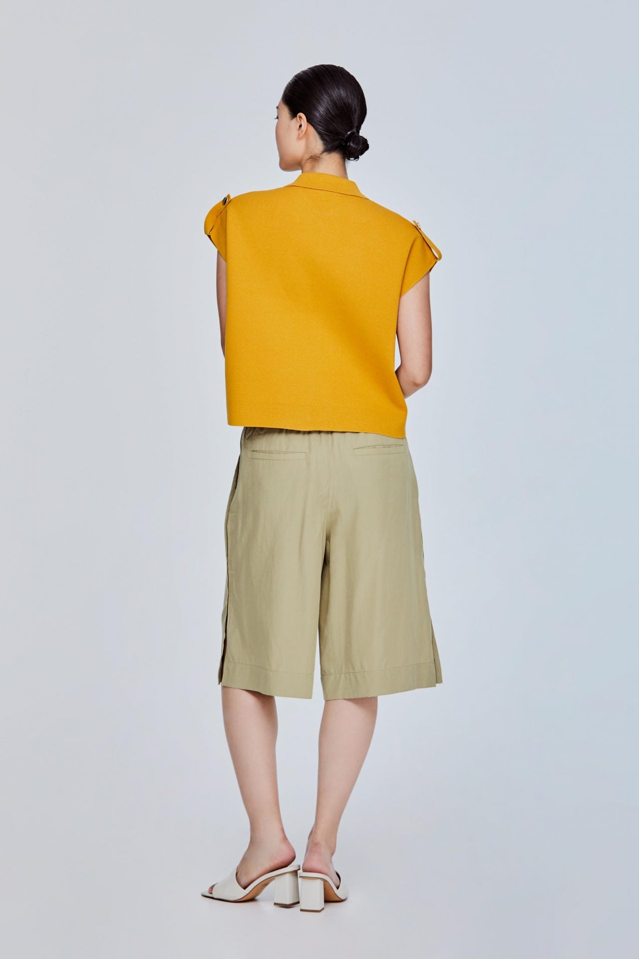 color:MUSTARD