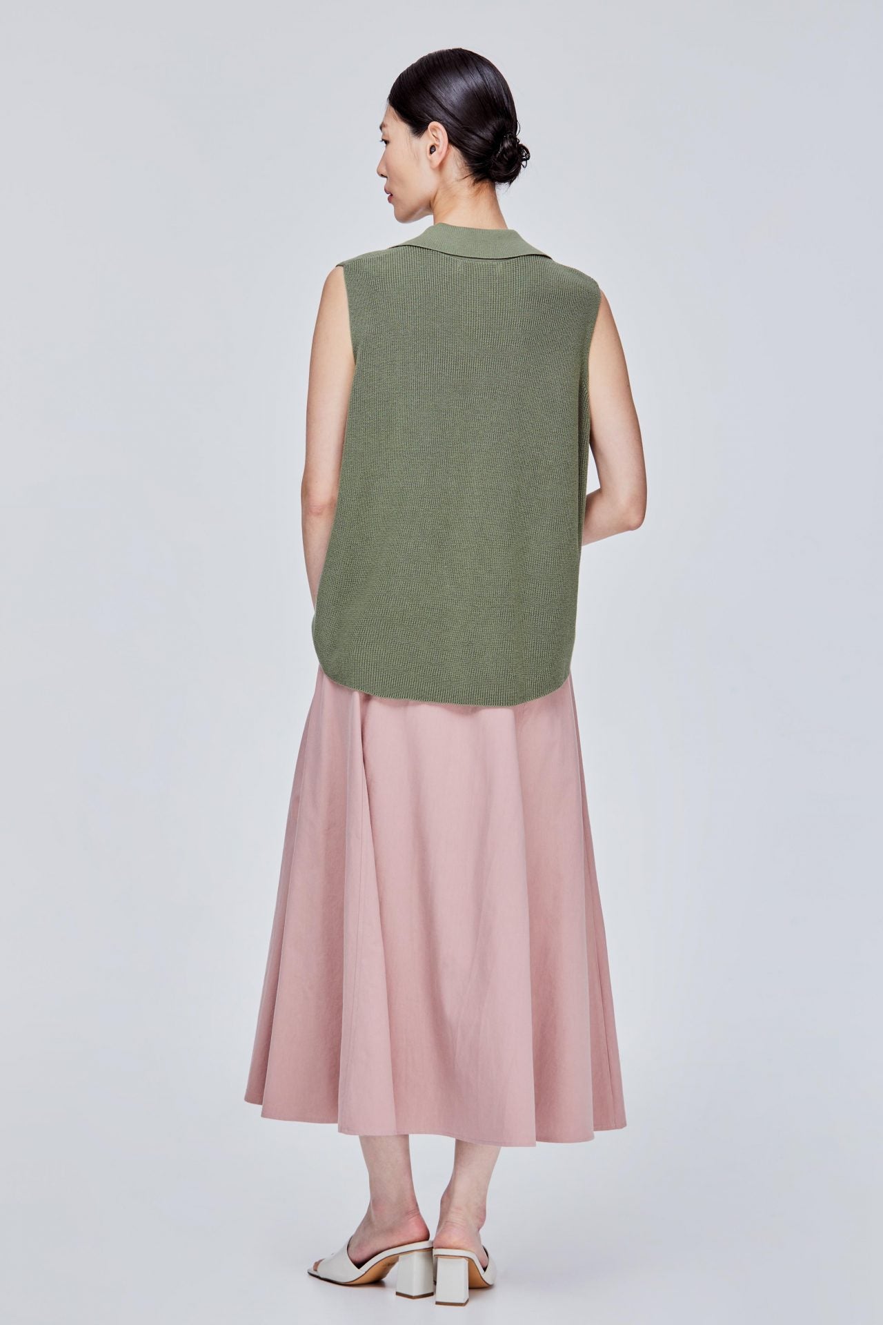color:KHAKI GREEN