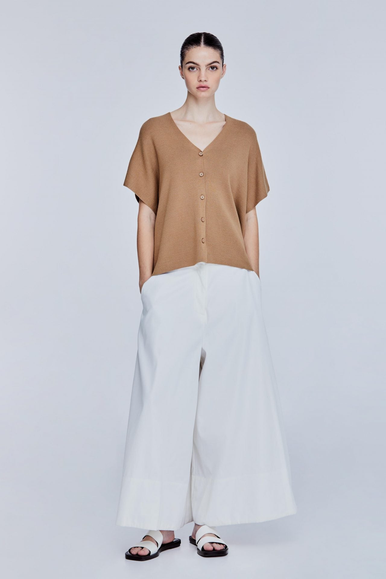color:KHAKI
