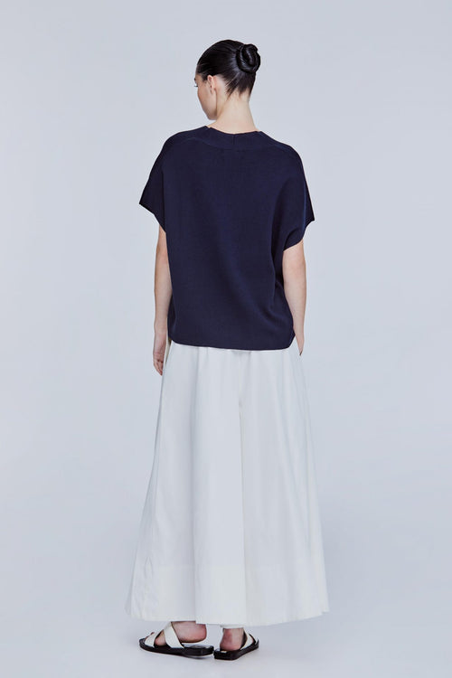 color:NAVY