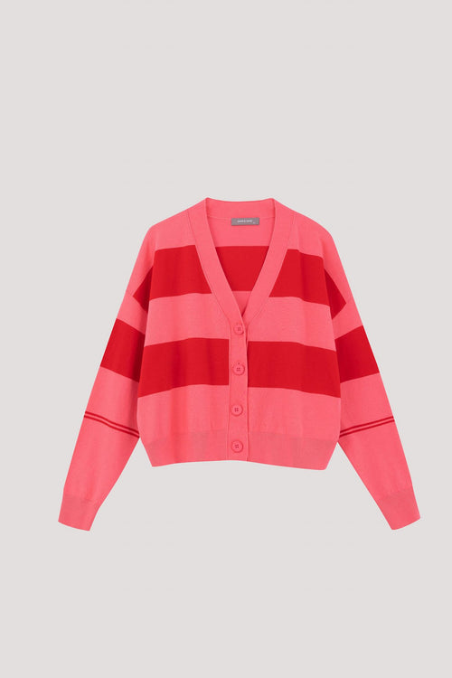 color:PINK