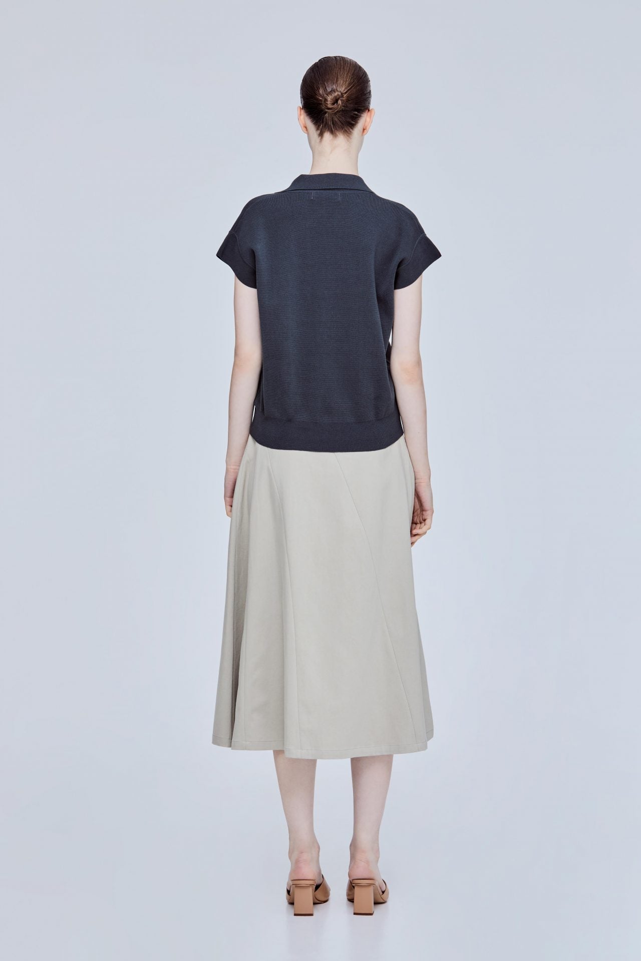 color:DARK GREY