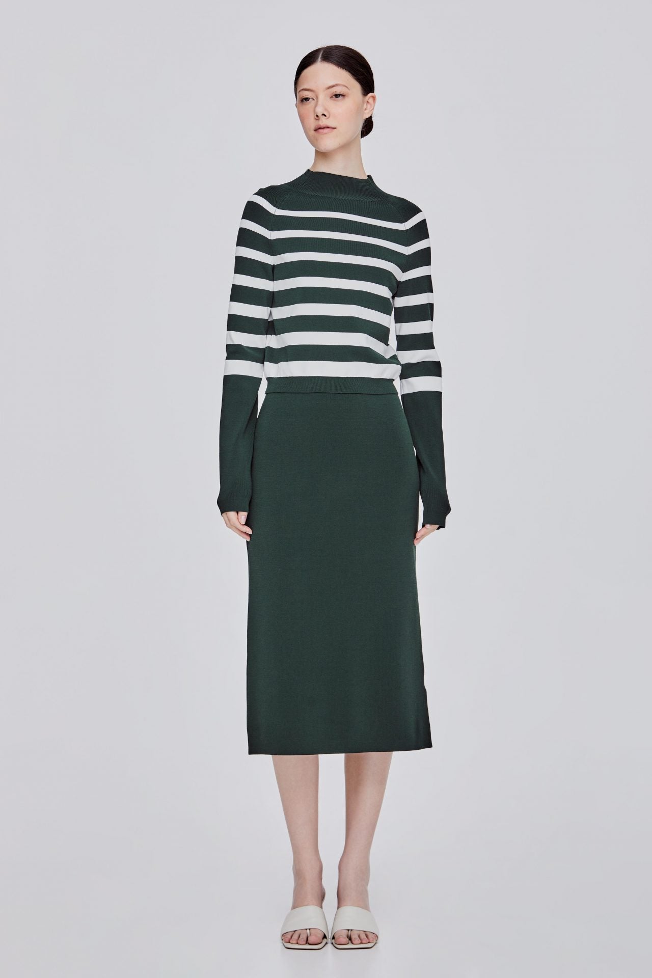 color:KHAKI GREEN