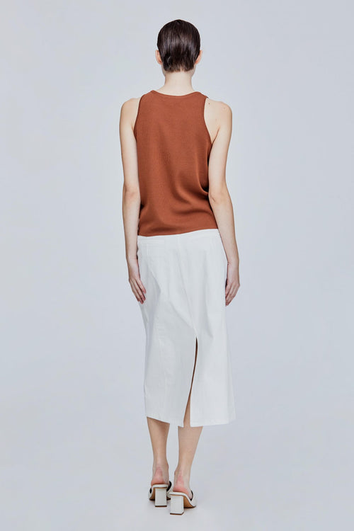 color:BROWN