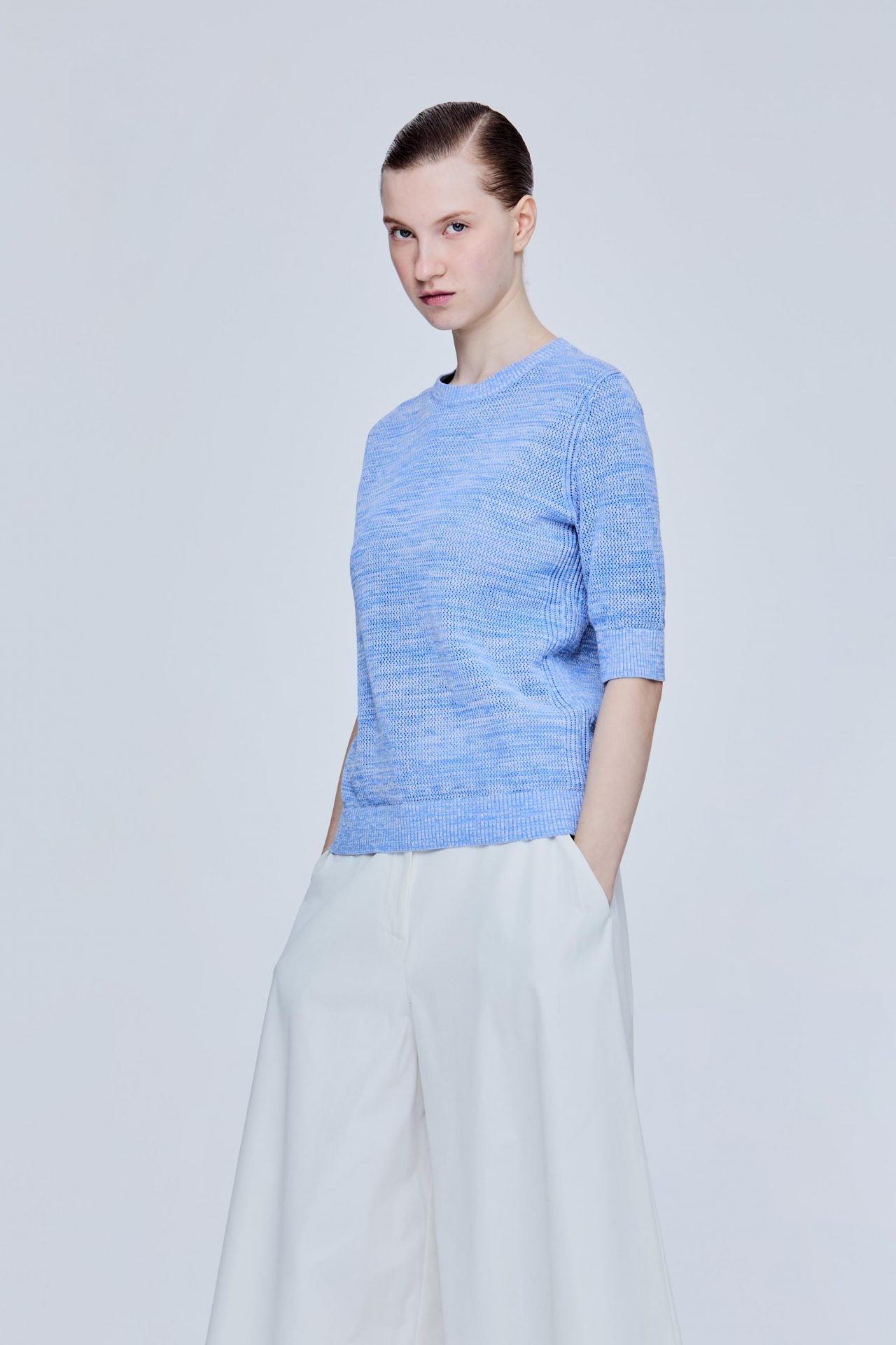 color:CORNFLOWER