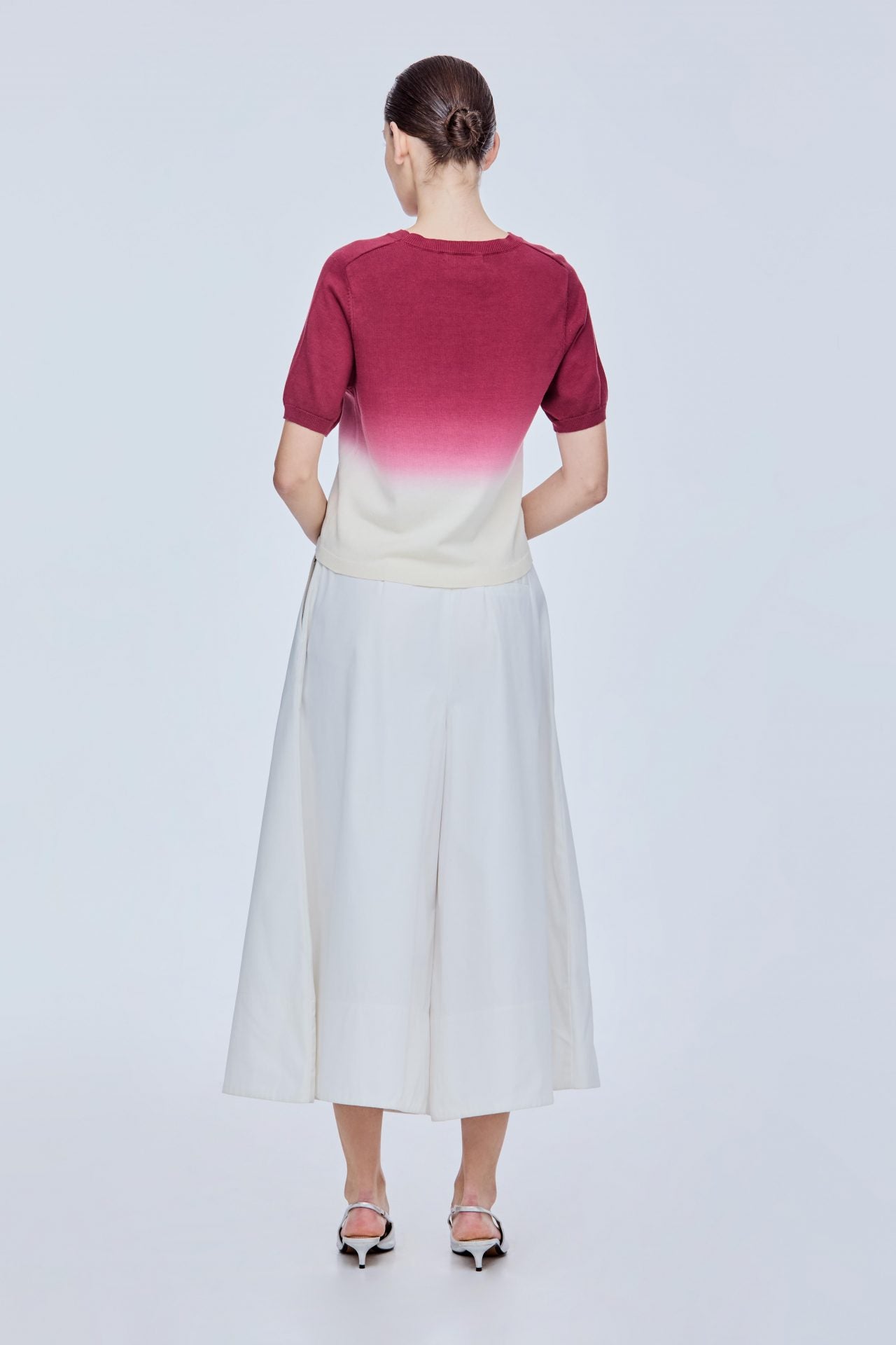 color:DARK RED