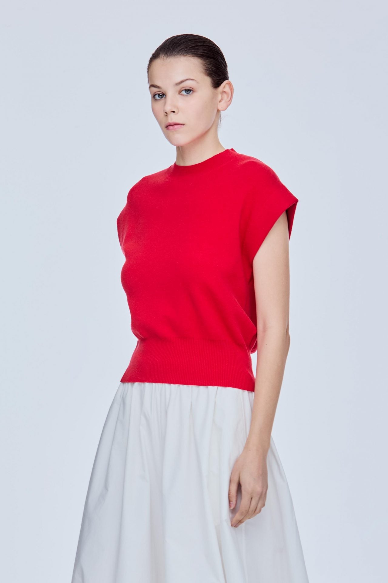 color:SCARLET
