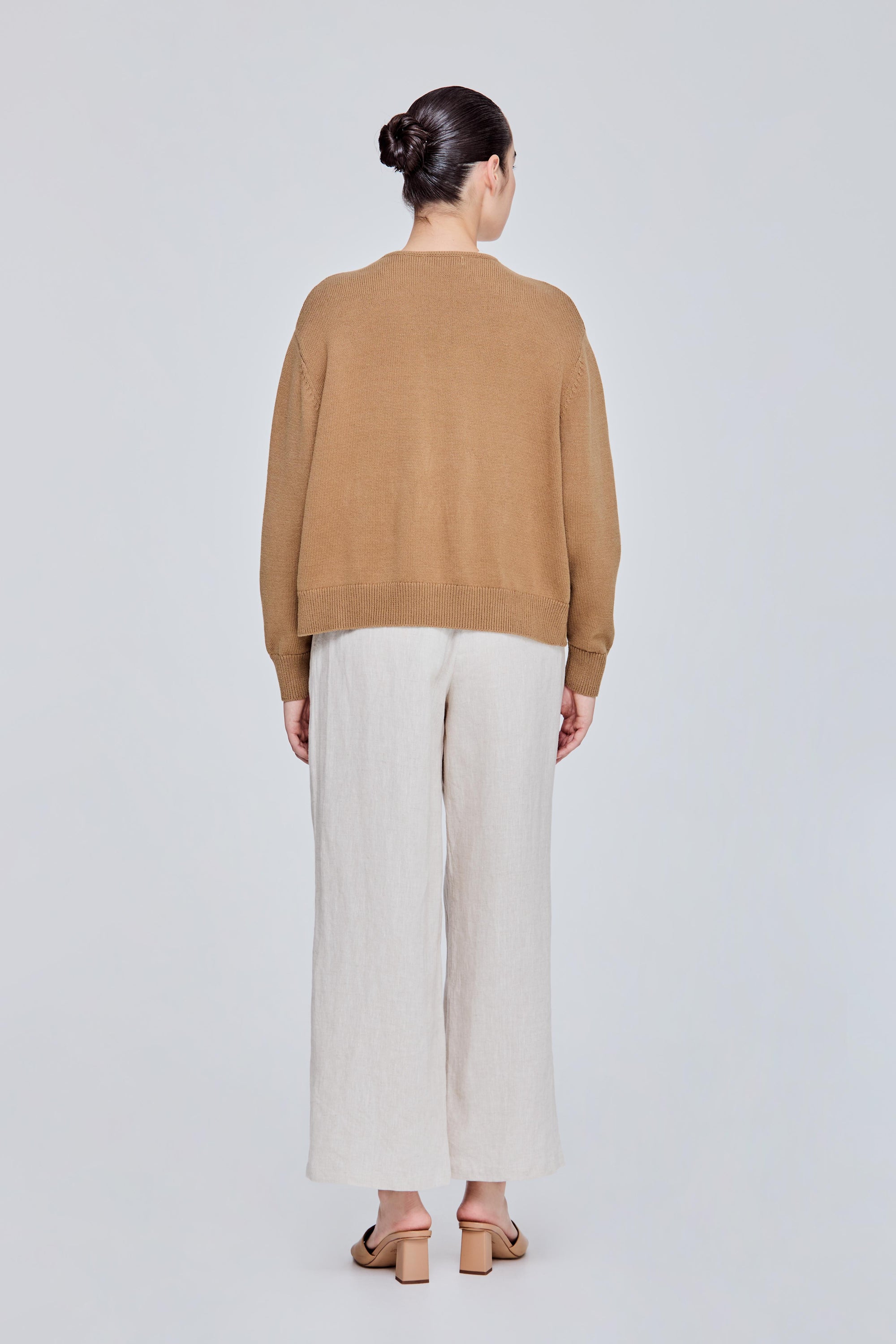 color:BRONZE