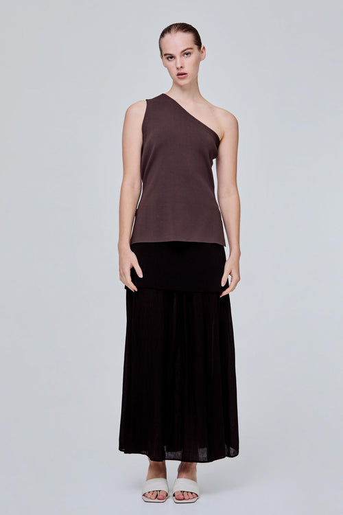color:DARK BROWN