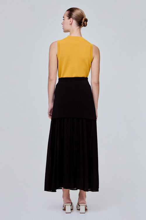 color:NOIR