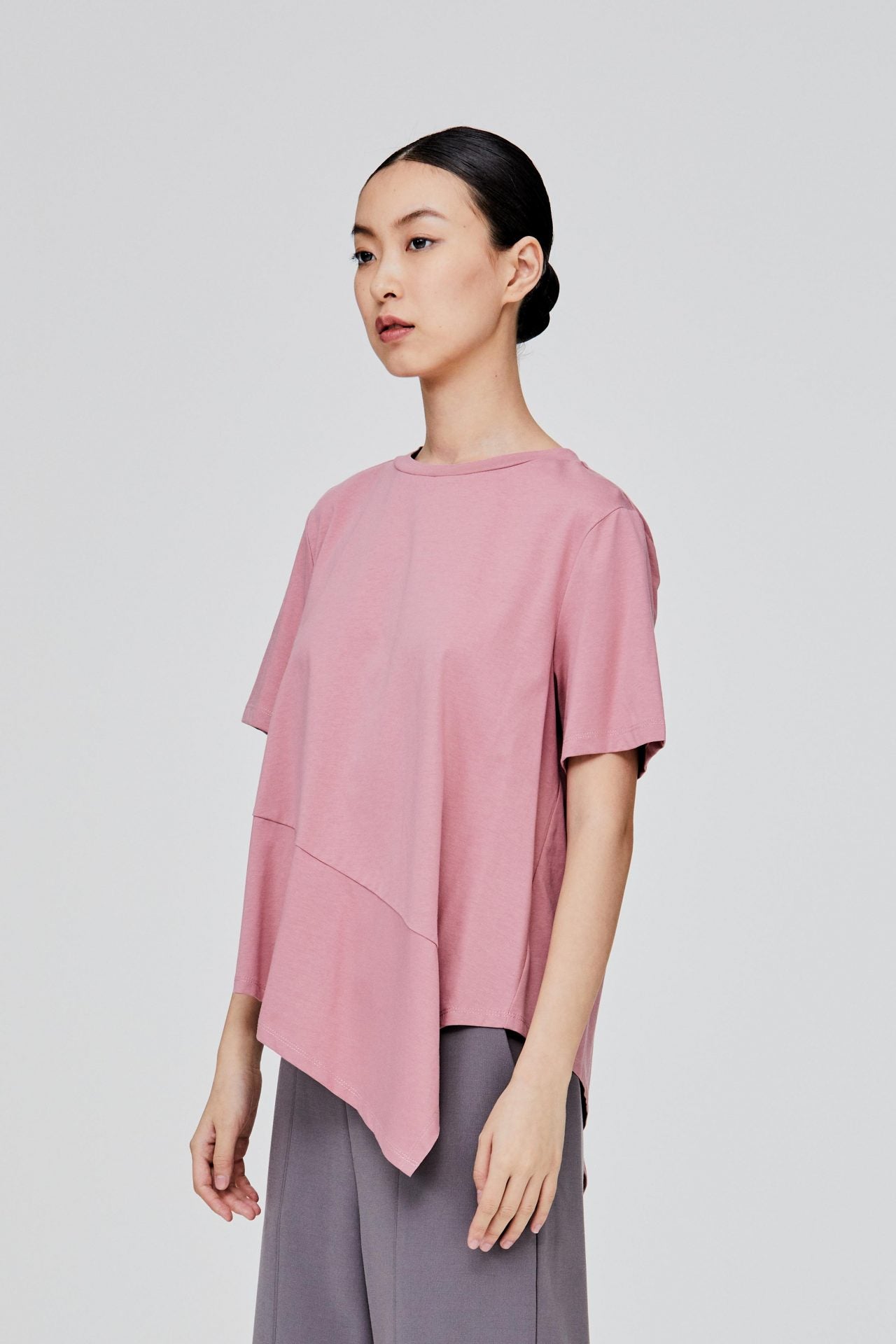 color:PINK