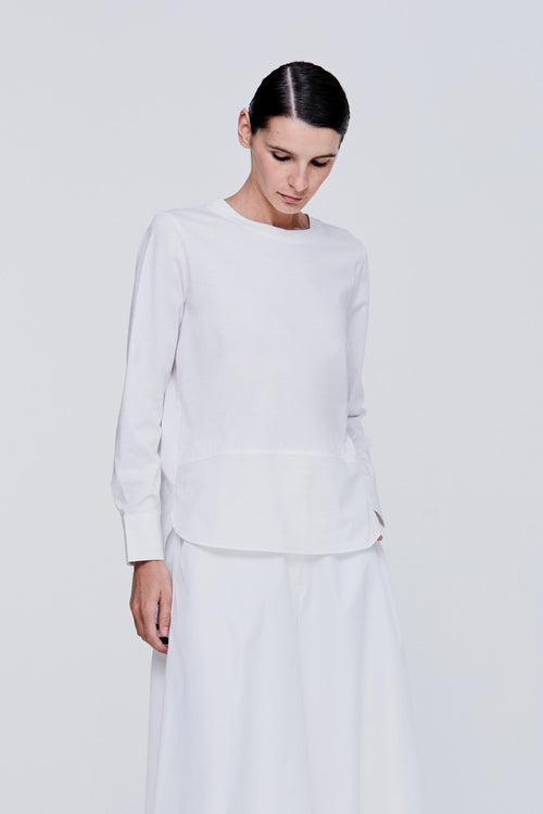 color:CREAM