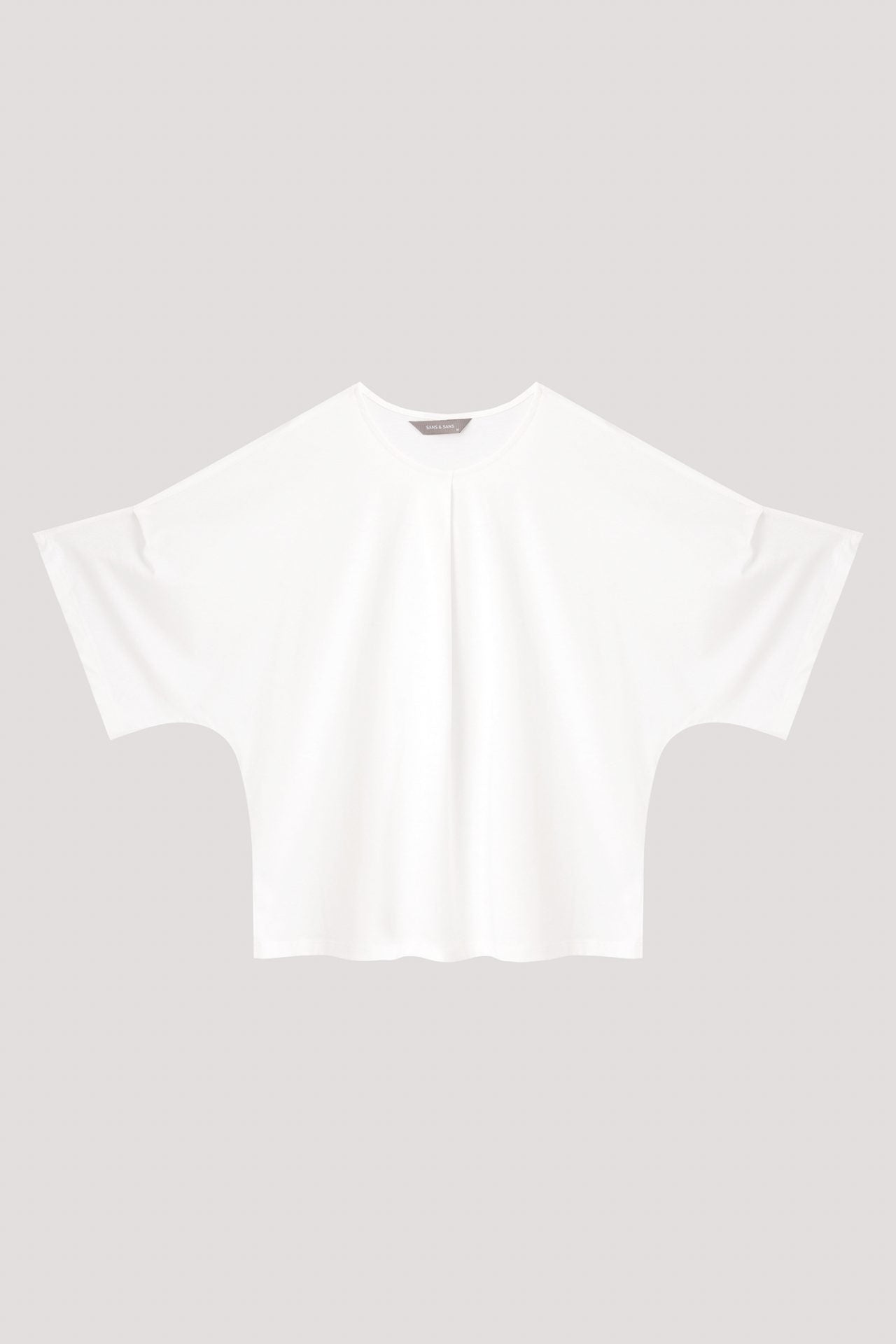 color:CREAM