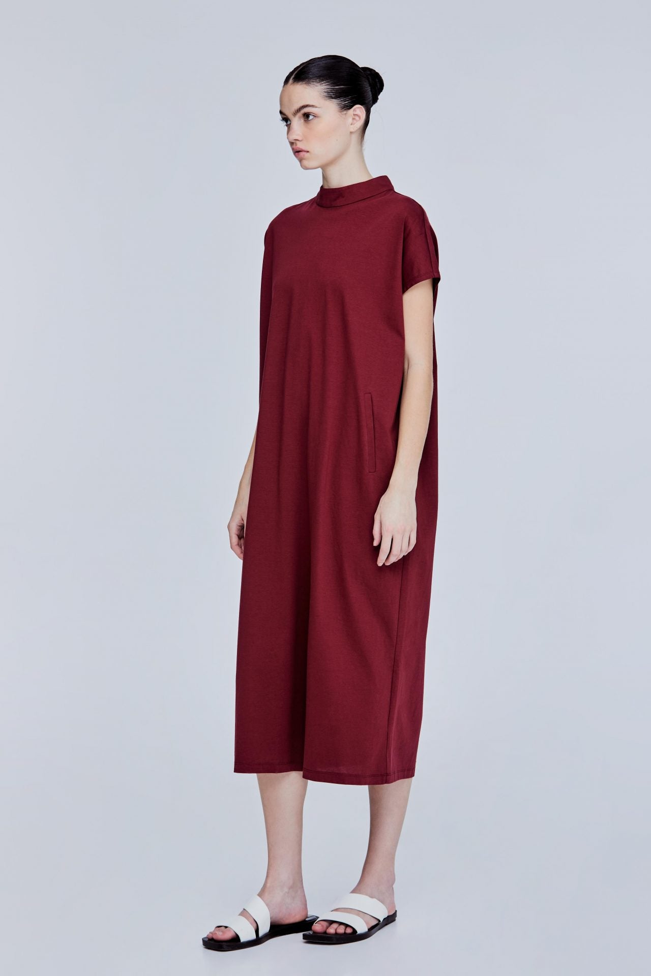 color:MAROON