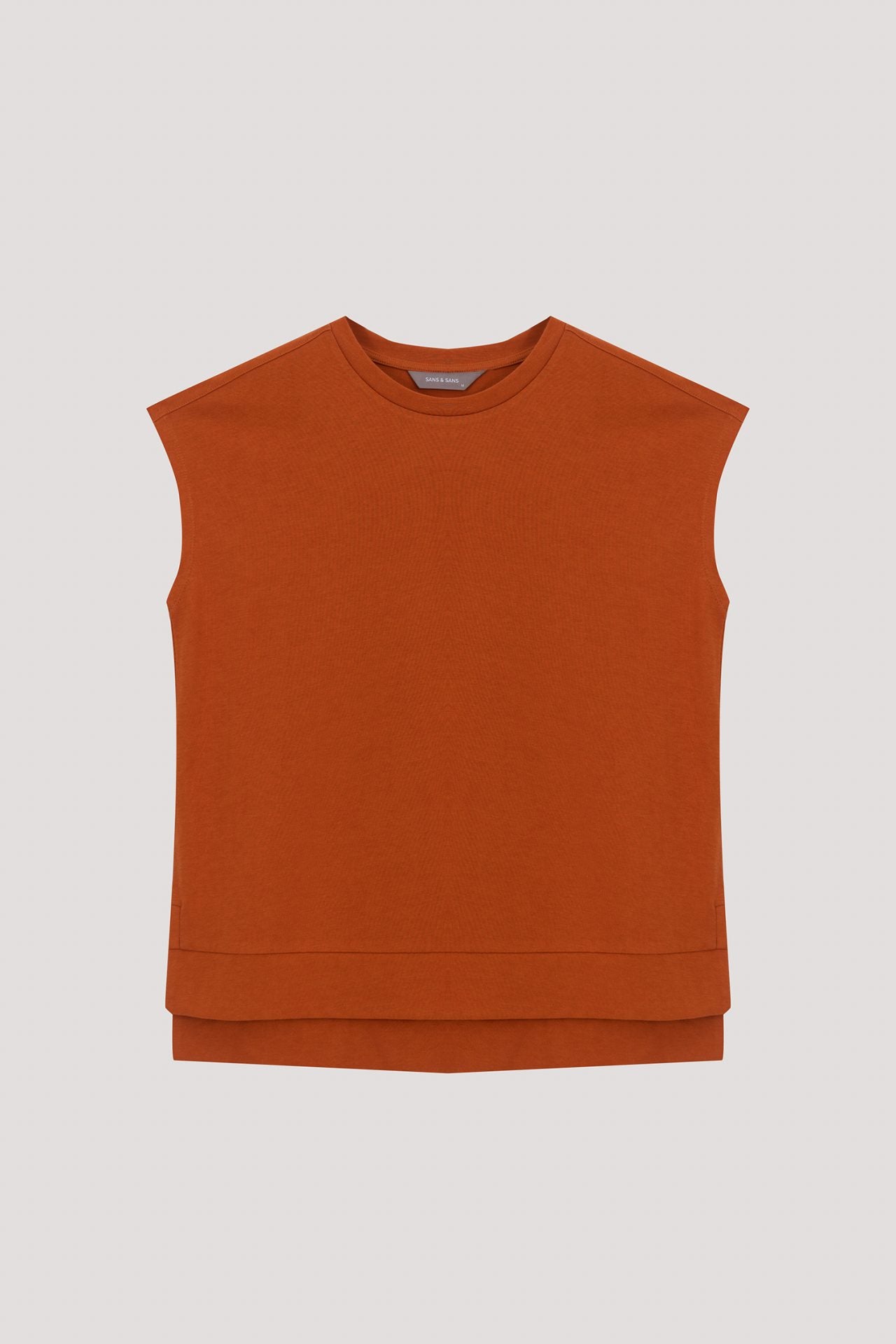 color:CARAMEL