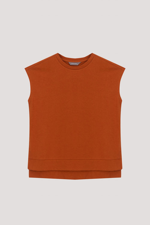 color:CARAMEL