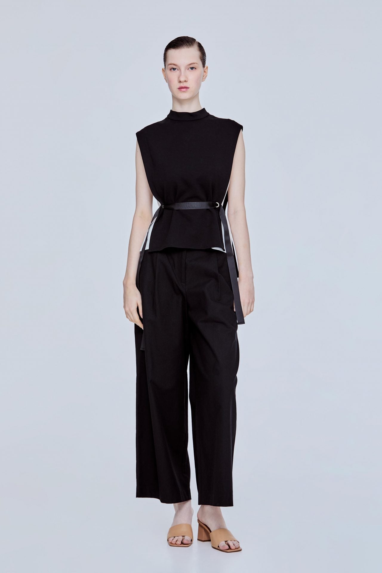 color:NOIR