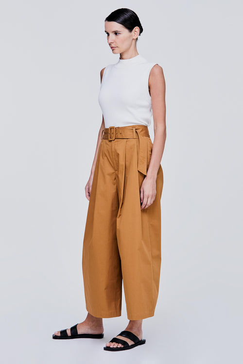 color:CARAMEL