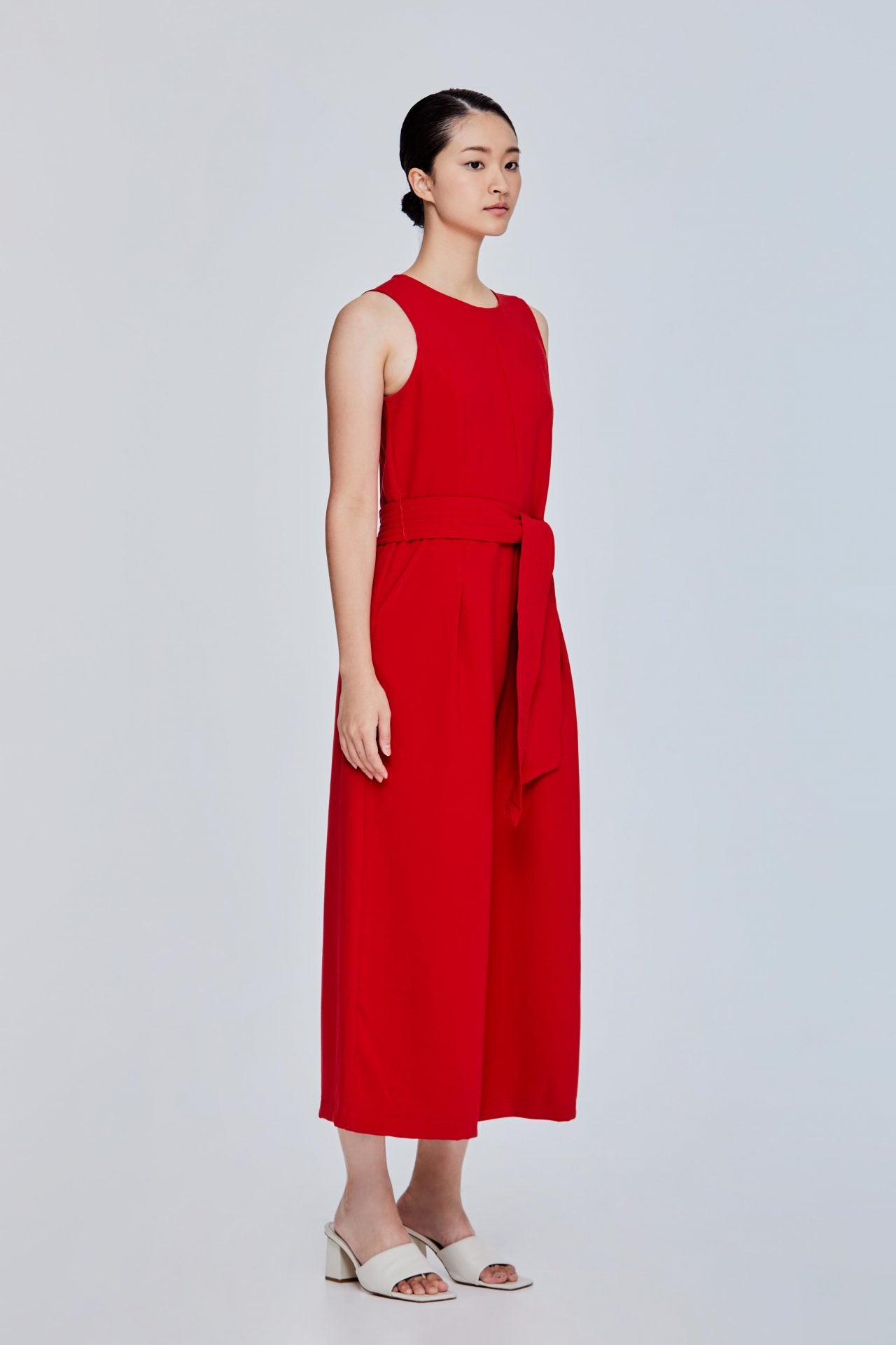 color:RED
