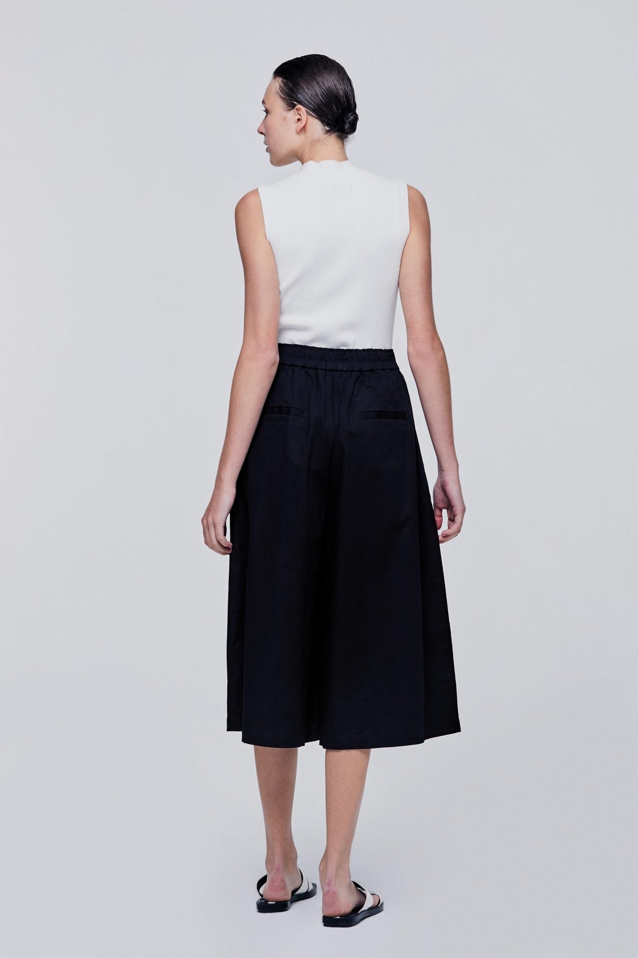 color:NOIR