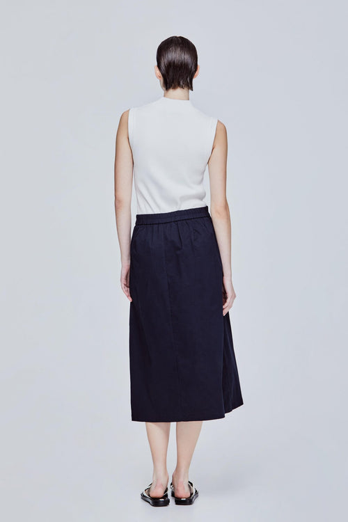 color:NAVY